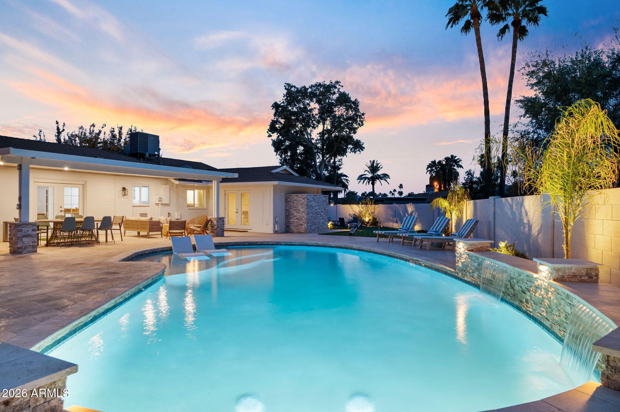 6614 N 82nd Way — photo 2