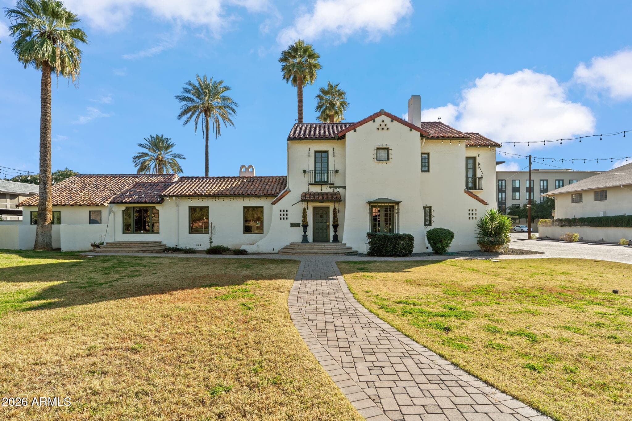 125 E Coronado Rd — photo 2
