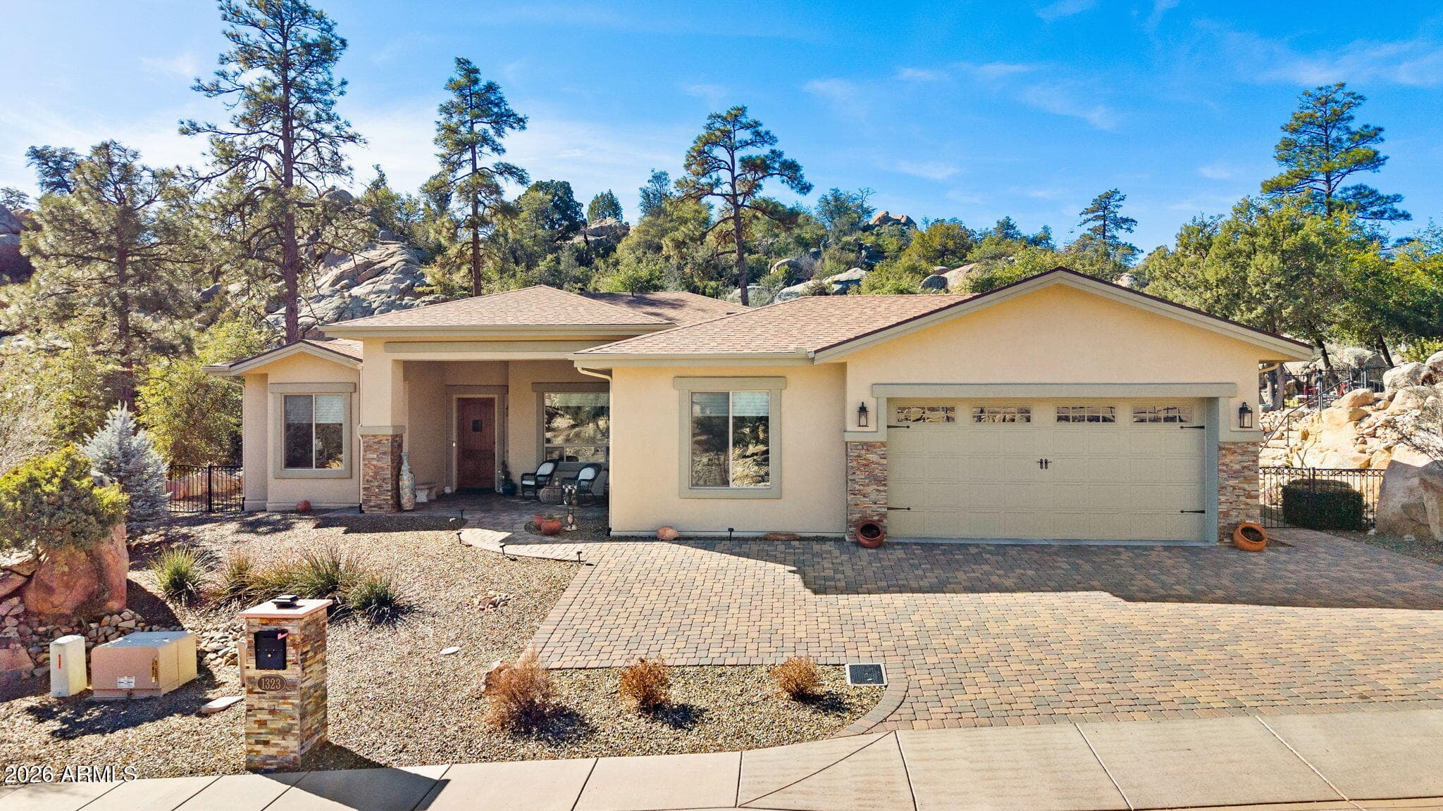 1323 Westridge Dr — photo 1