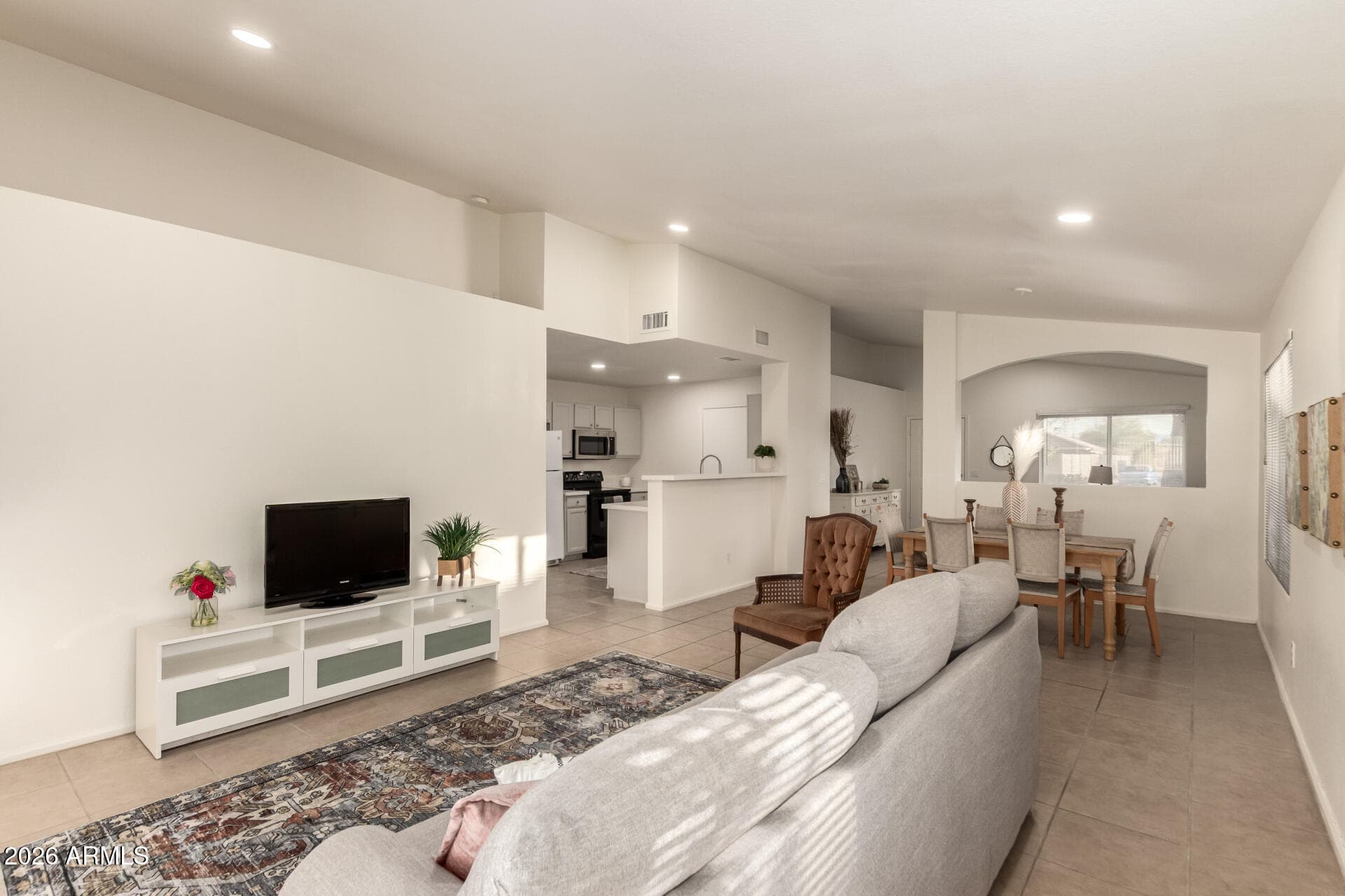 10736 W Turney Ave — photo 2