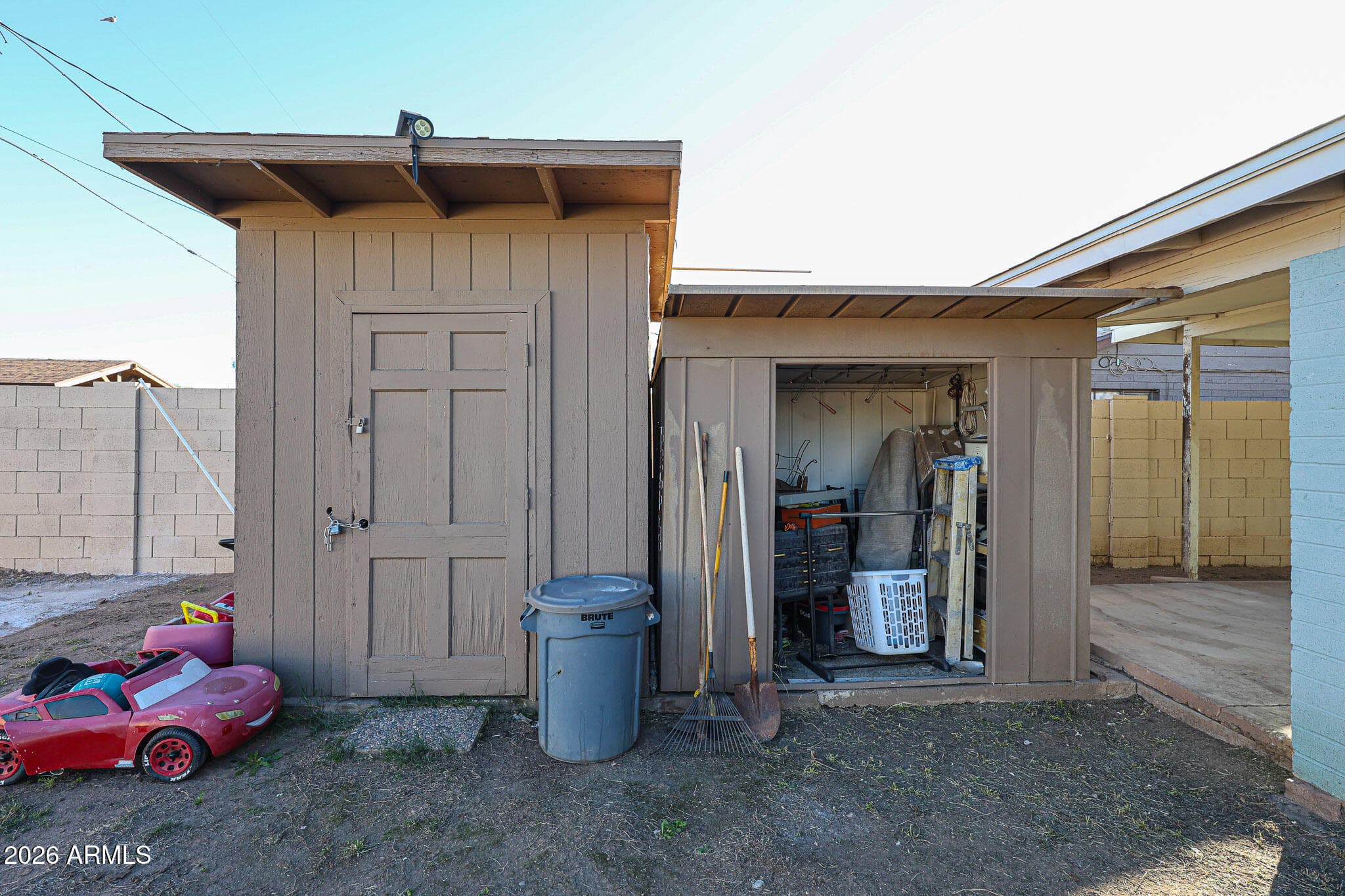 1109 N 27th Dr — photo 32