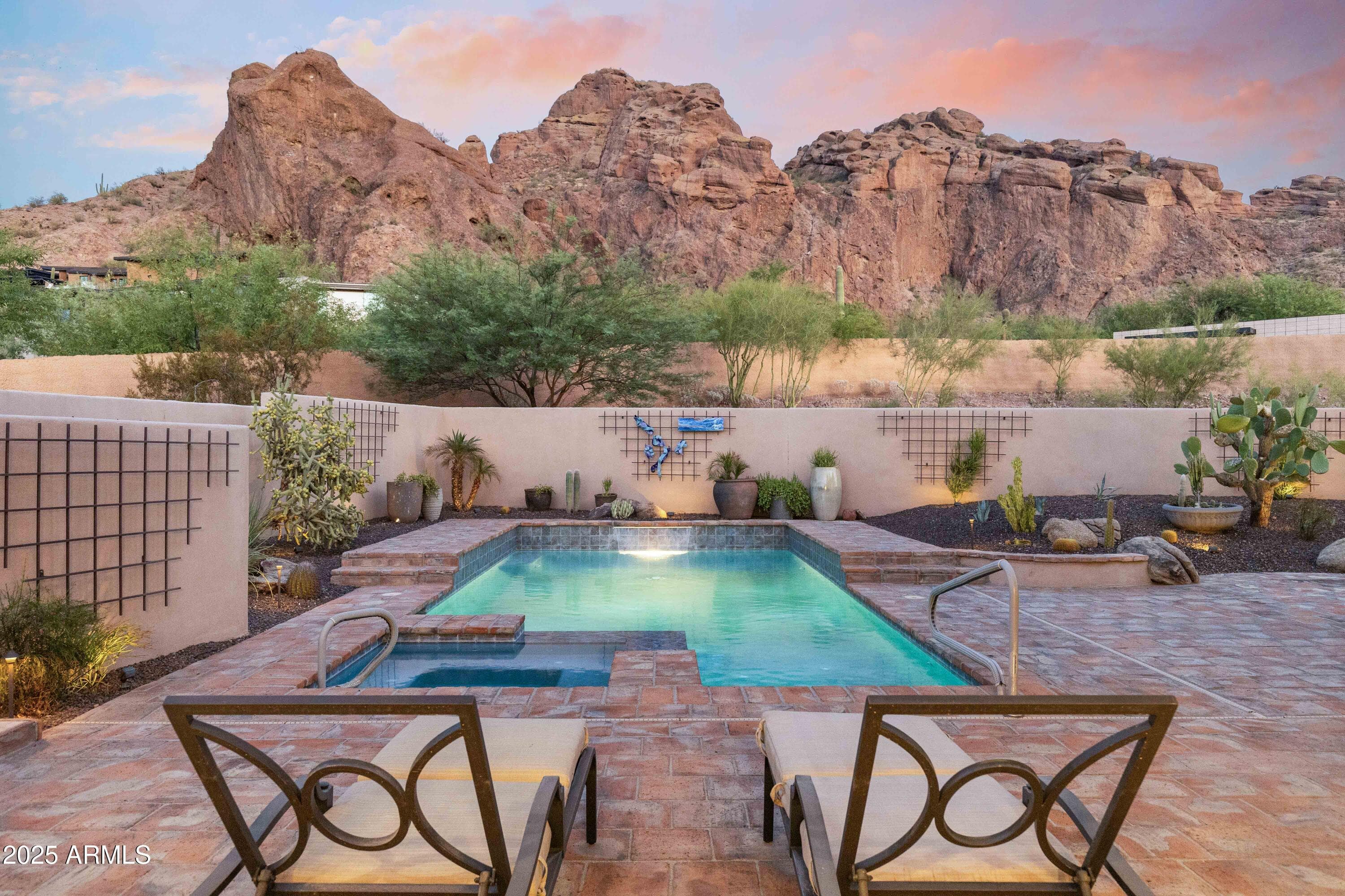 5984 N Echo Canyon Dr — photo 2