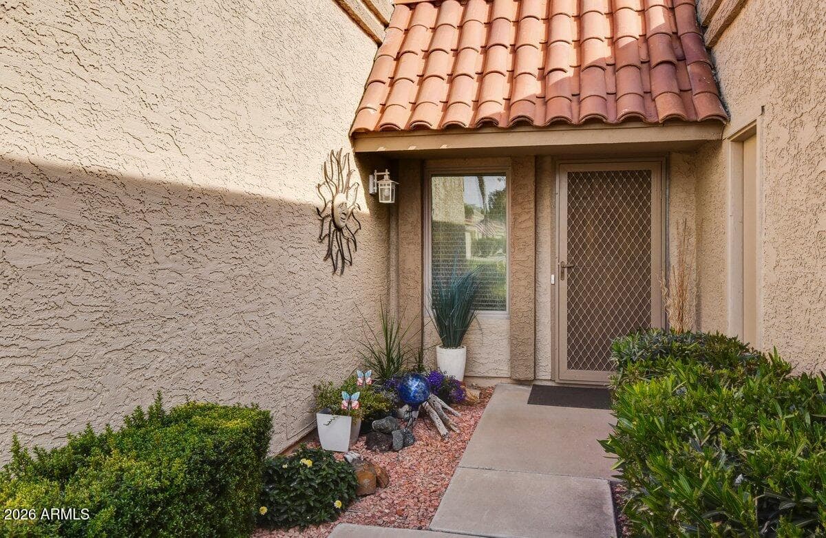 9808 W KERRY LN - Photo 3