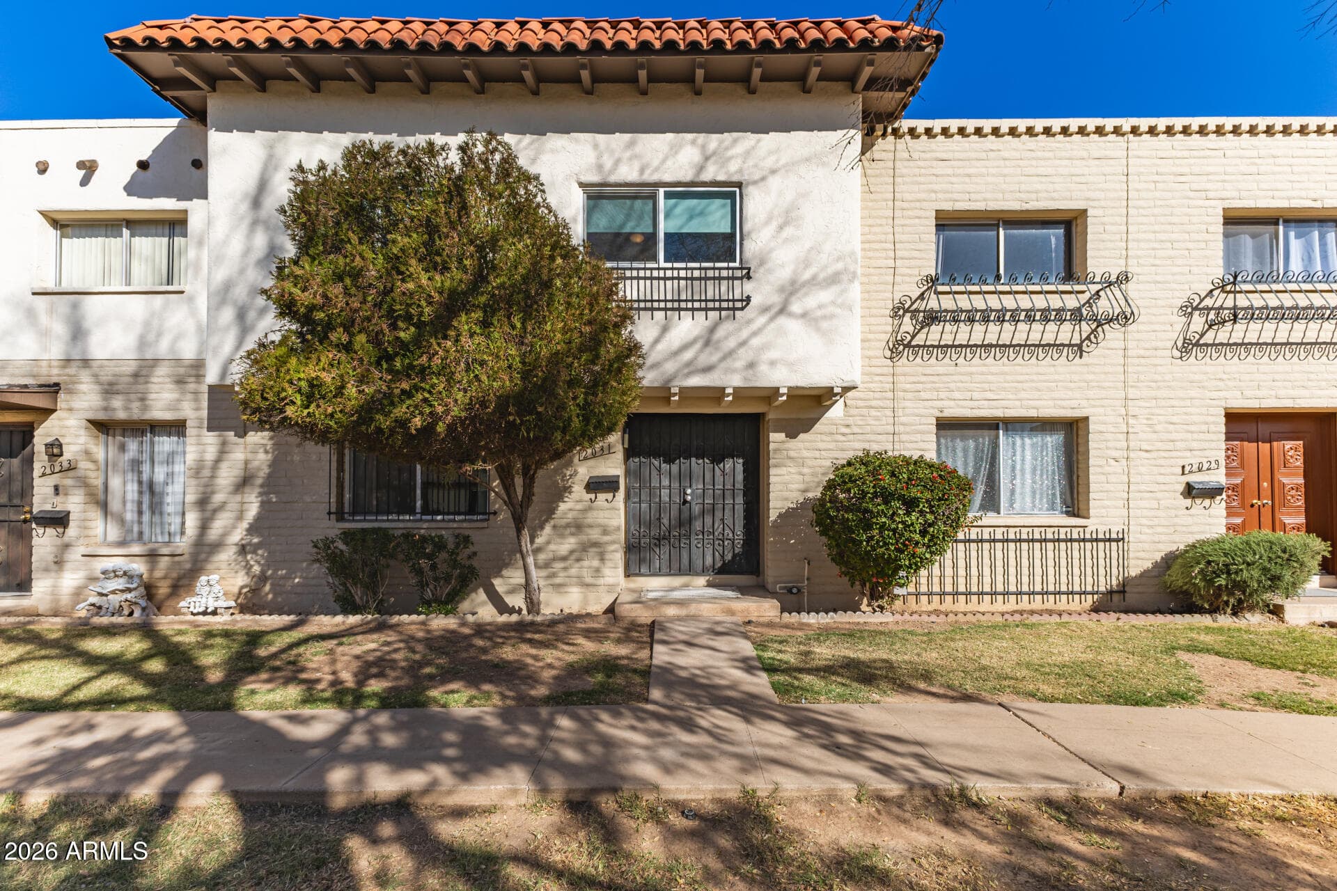 2031 W Hazelwood Parkway — photo 1