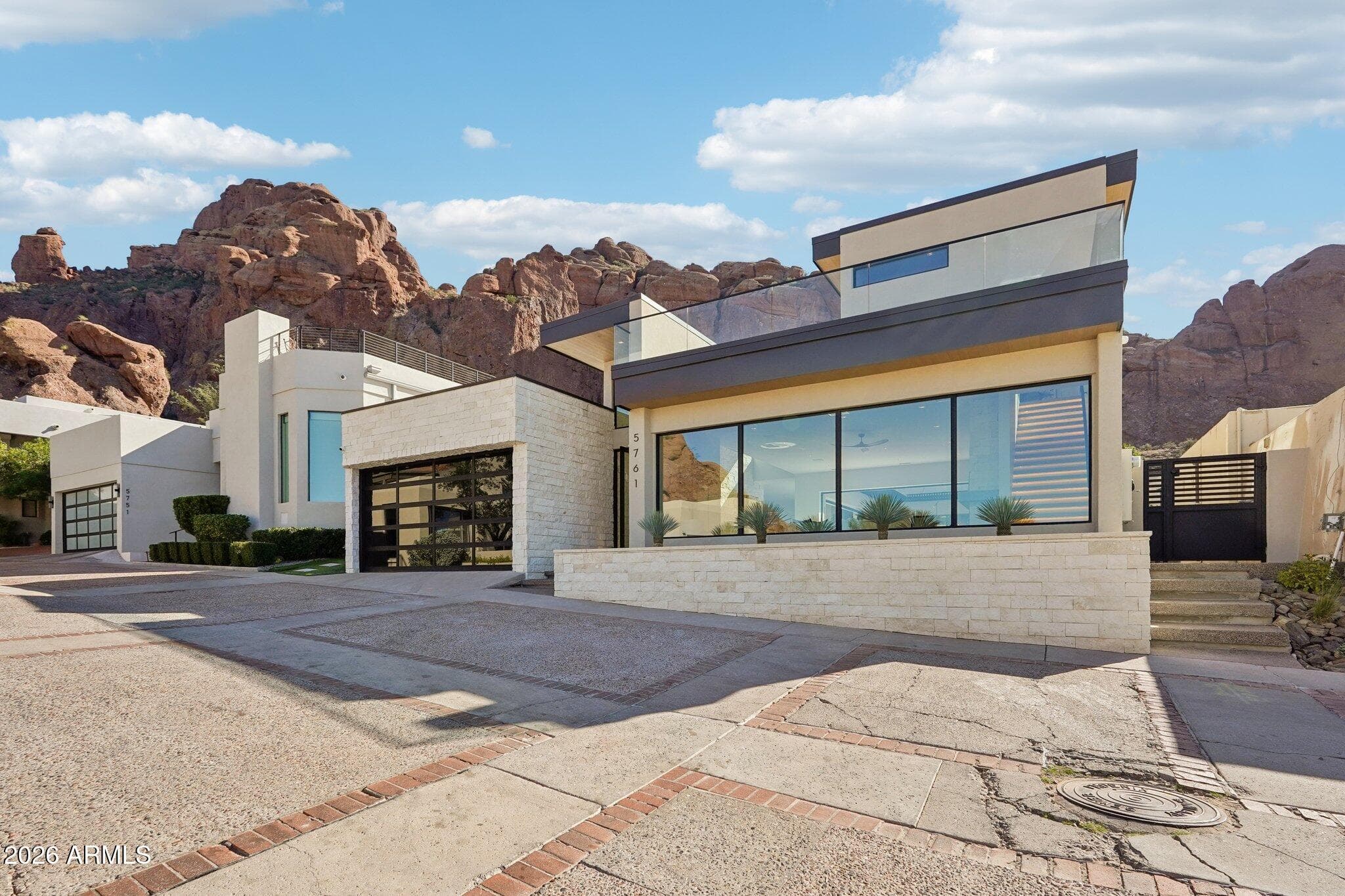 5761 N Echo Canyon Circle — photo 2