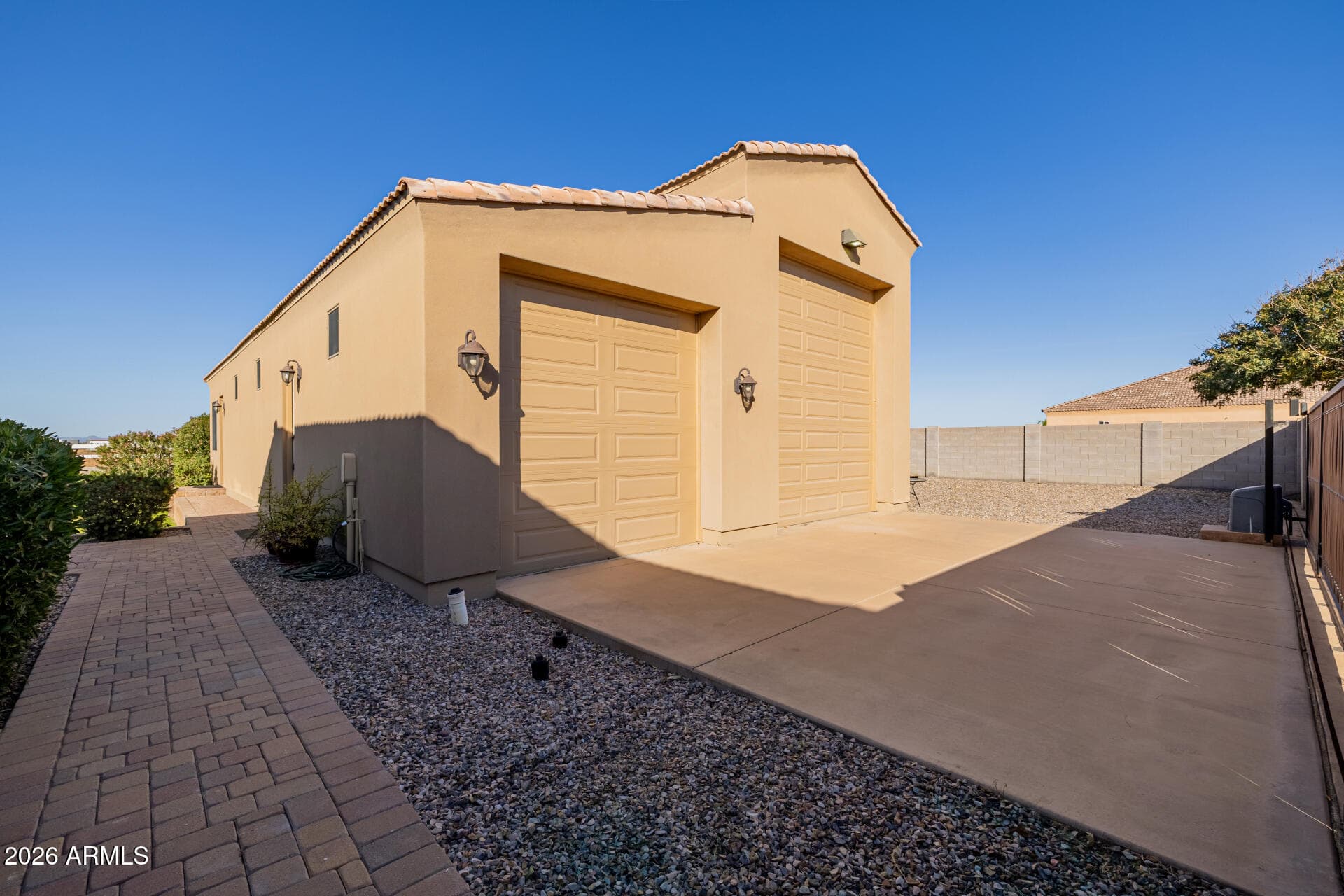21816 E Pegasus Parkway — photo 2