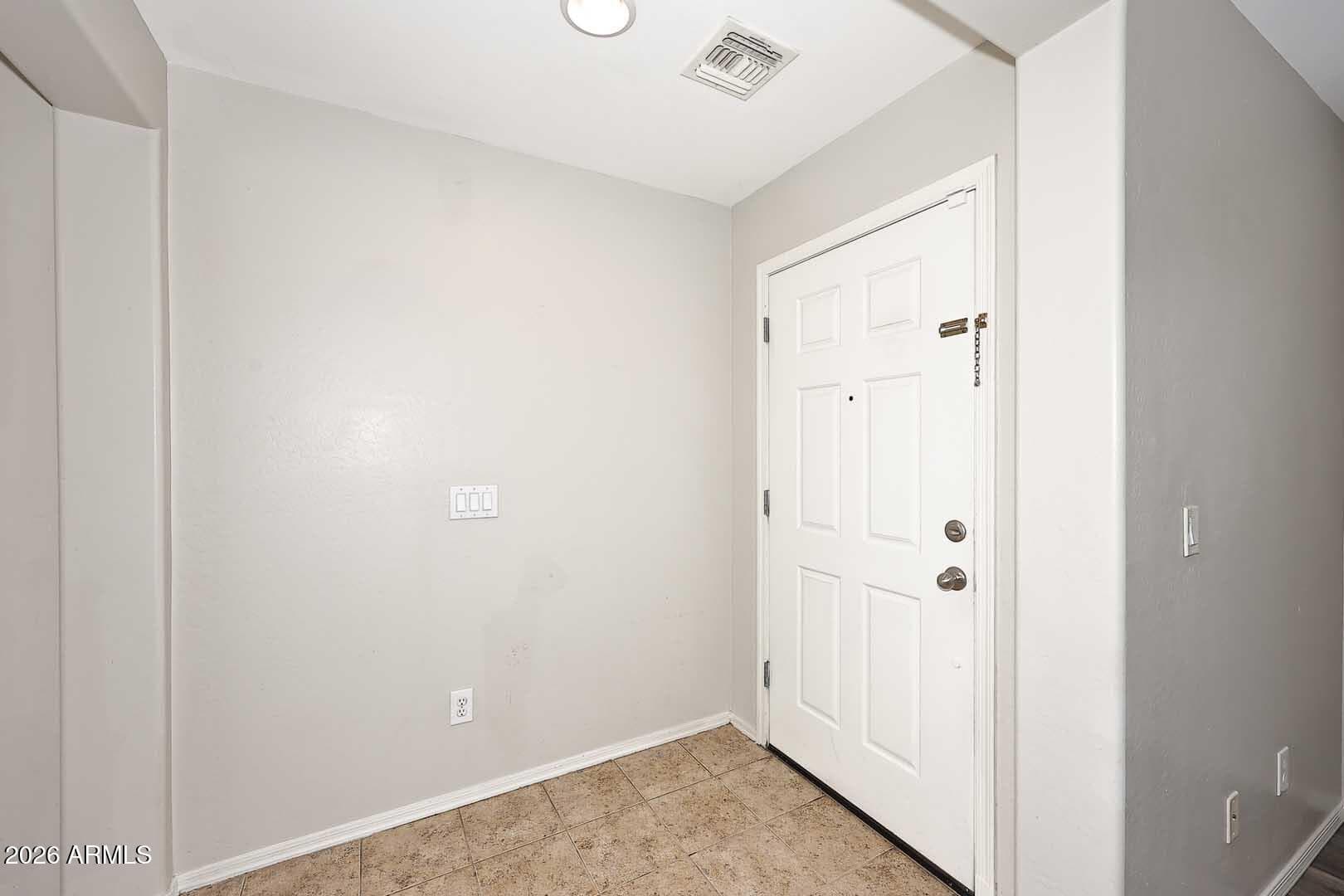 8031 W Rushmore Way — photo 2