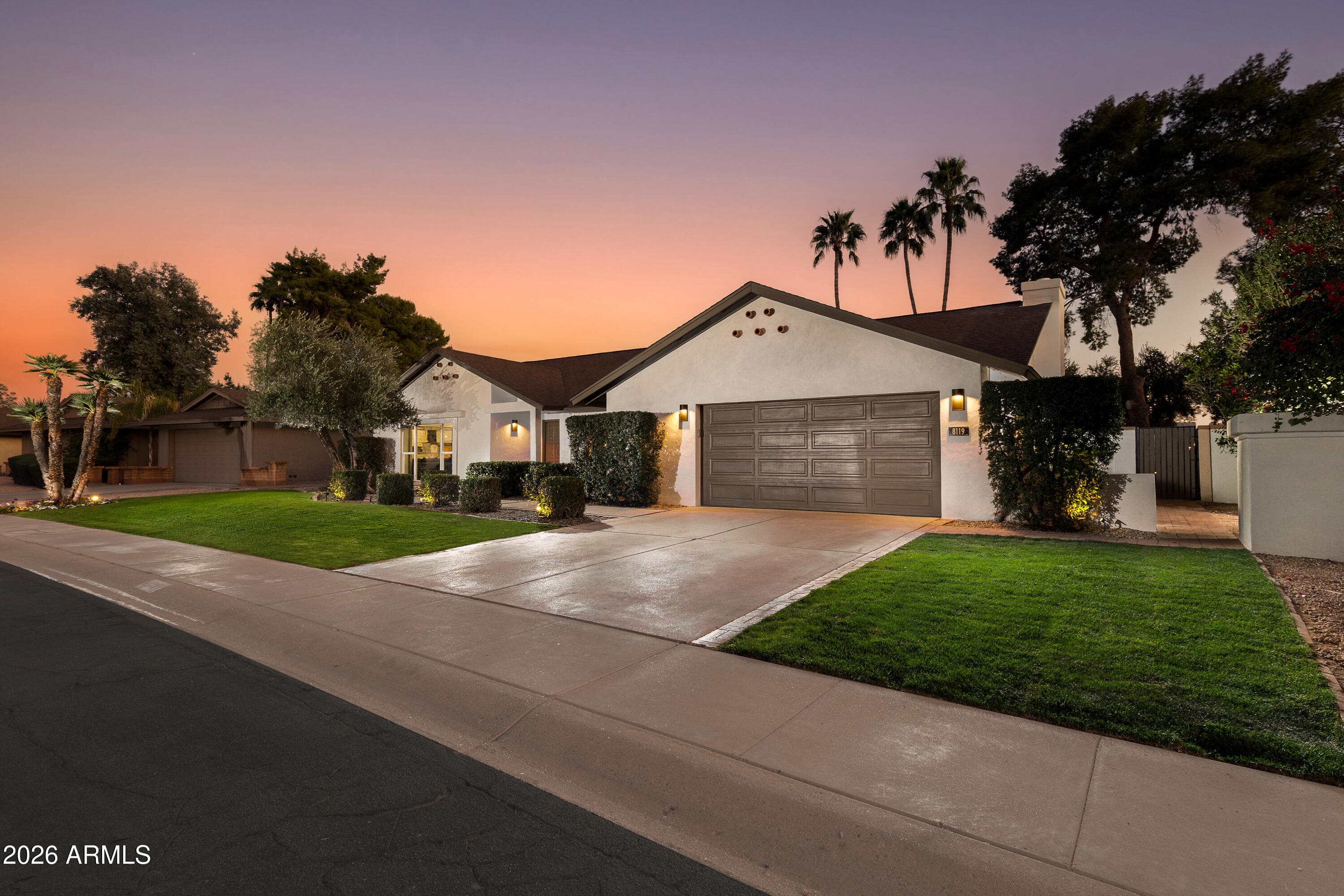 8119 E Naseem Trail — photo 2