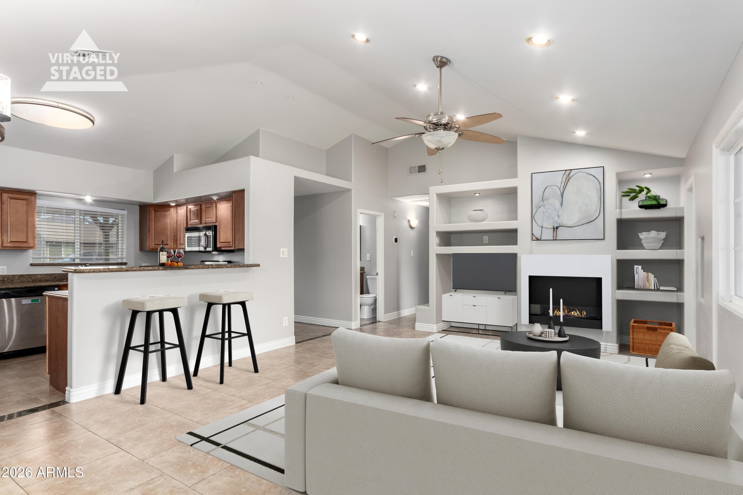 4637 E Granada Rd — photo 1