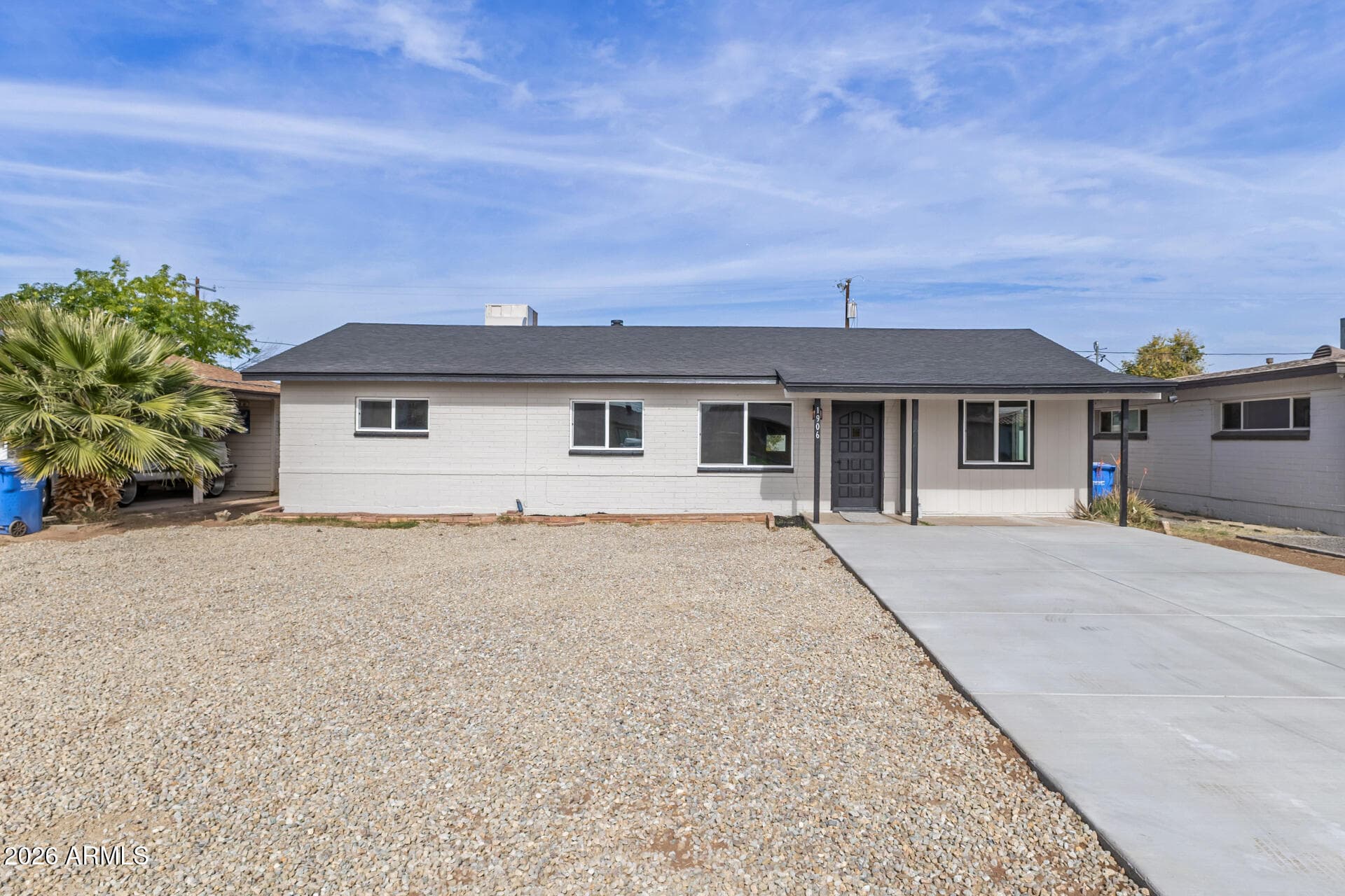 1906 E Almeria Rd — photo 1