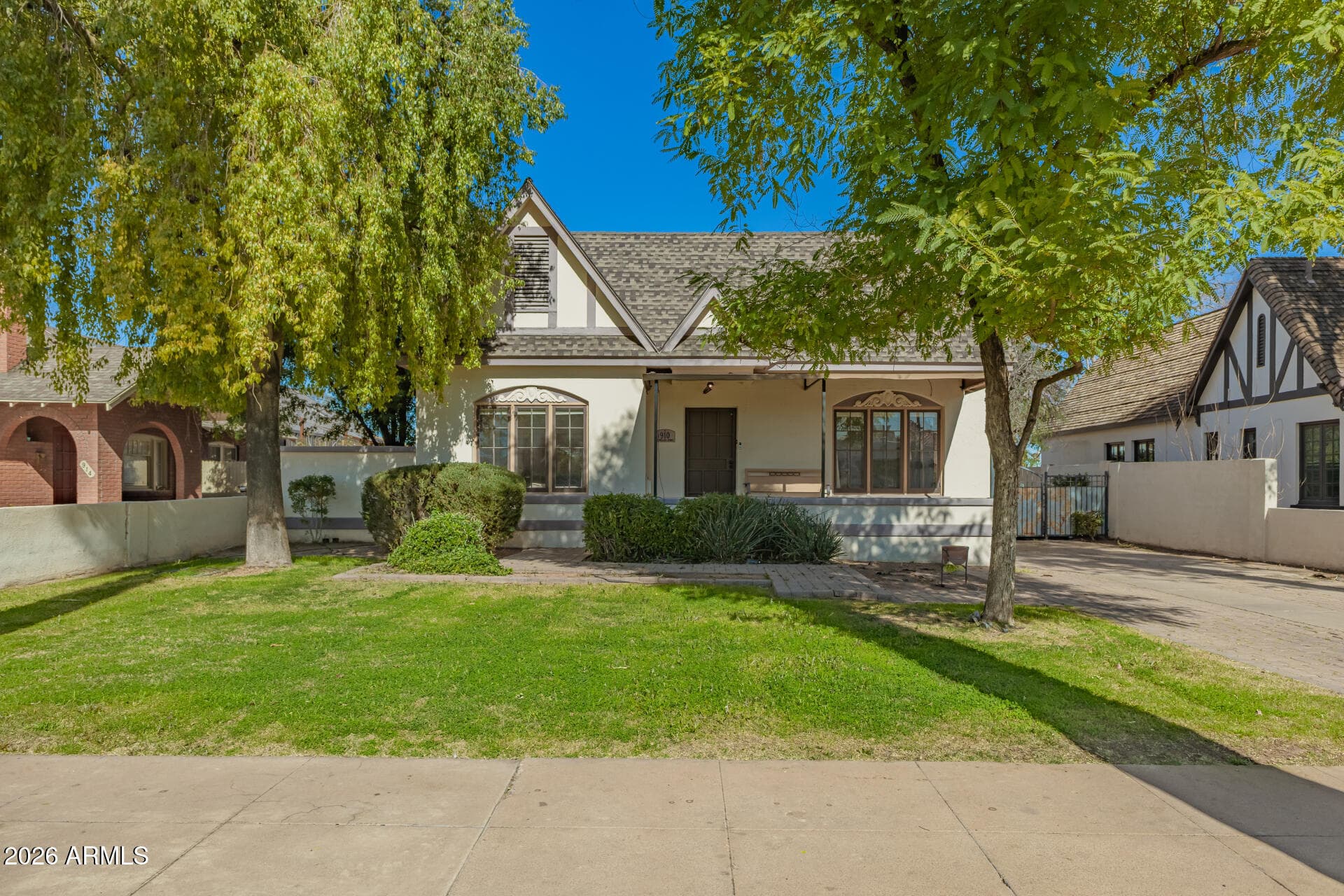 910 W Portland St — photo 1