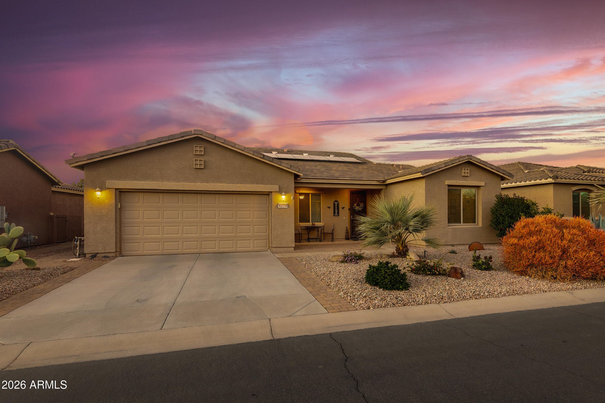 42774 W Darter Dr — photo 1