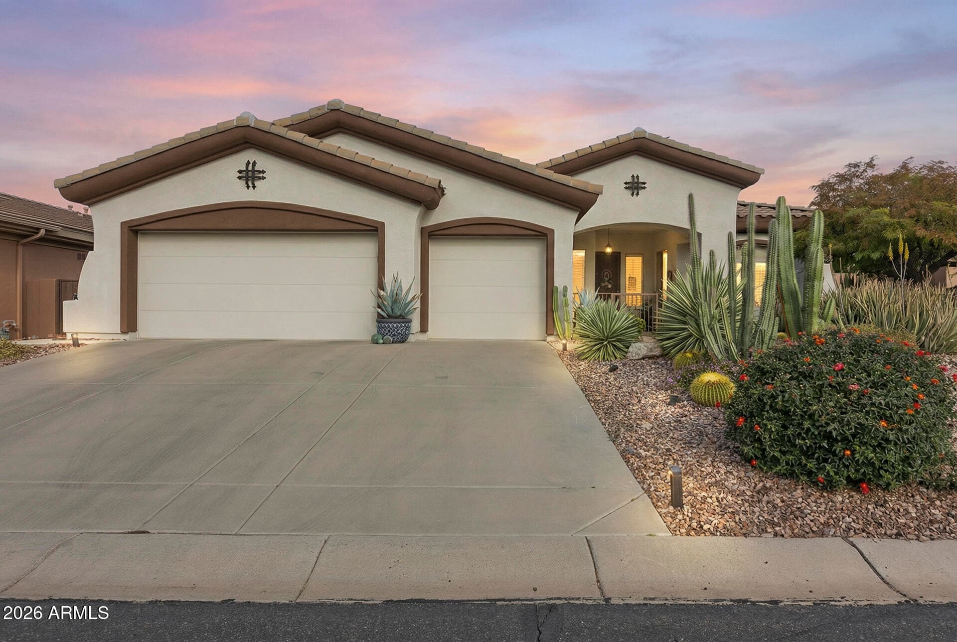41712 N Golf Crest Rd — photo 1