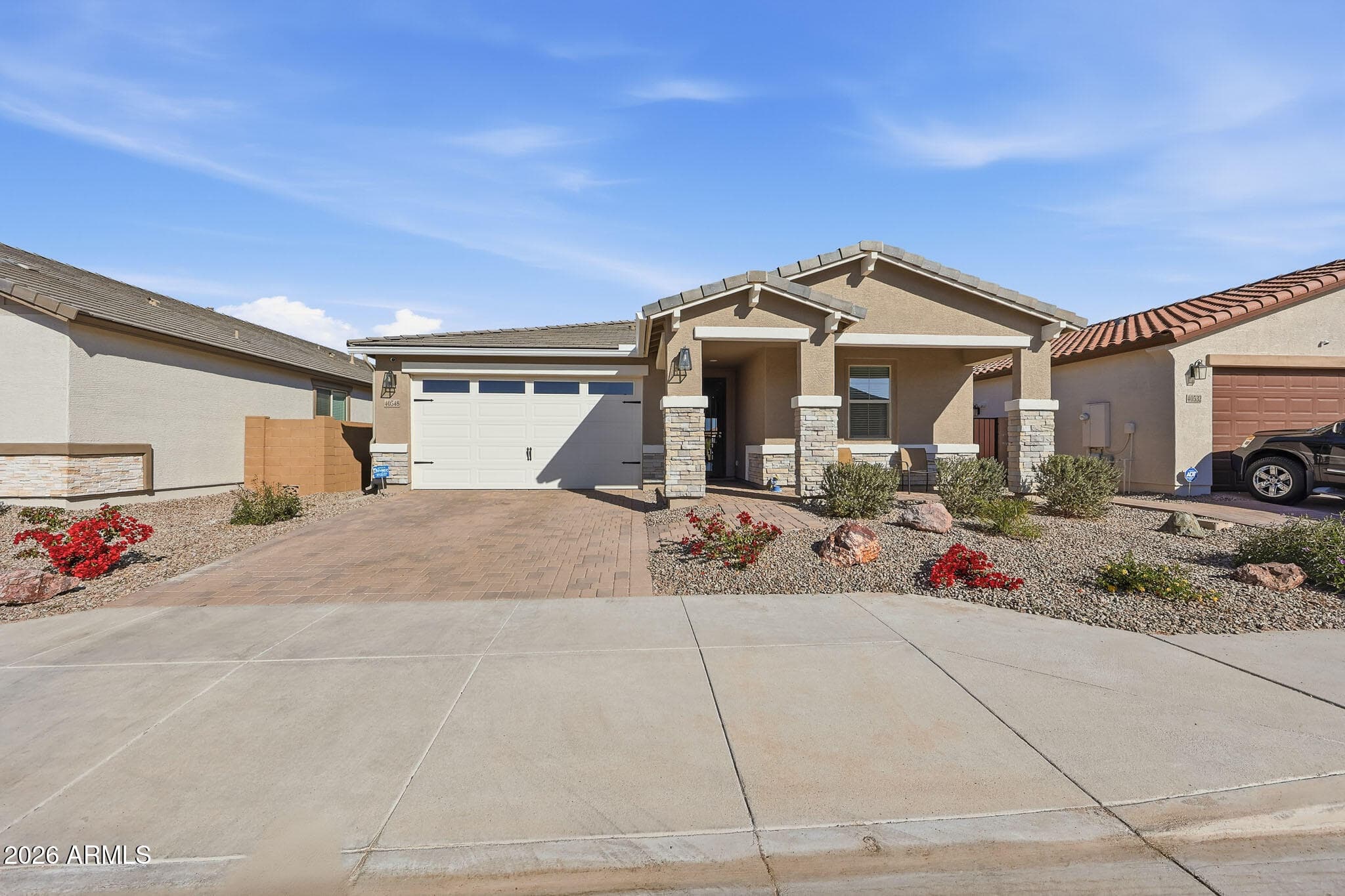 40548 W Wade Dr — photo 1