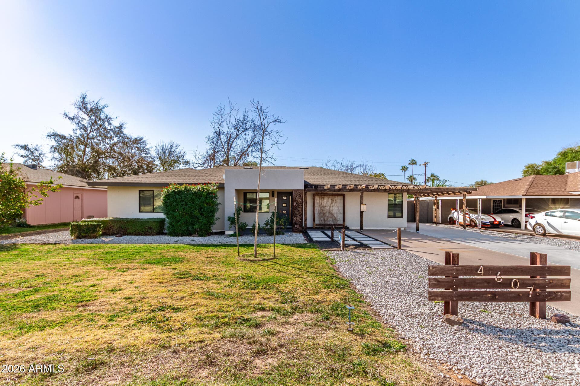 4607 E Edgemont Ave — photo 1