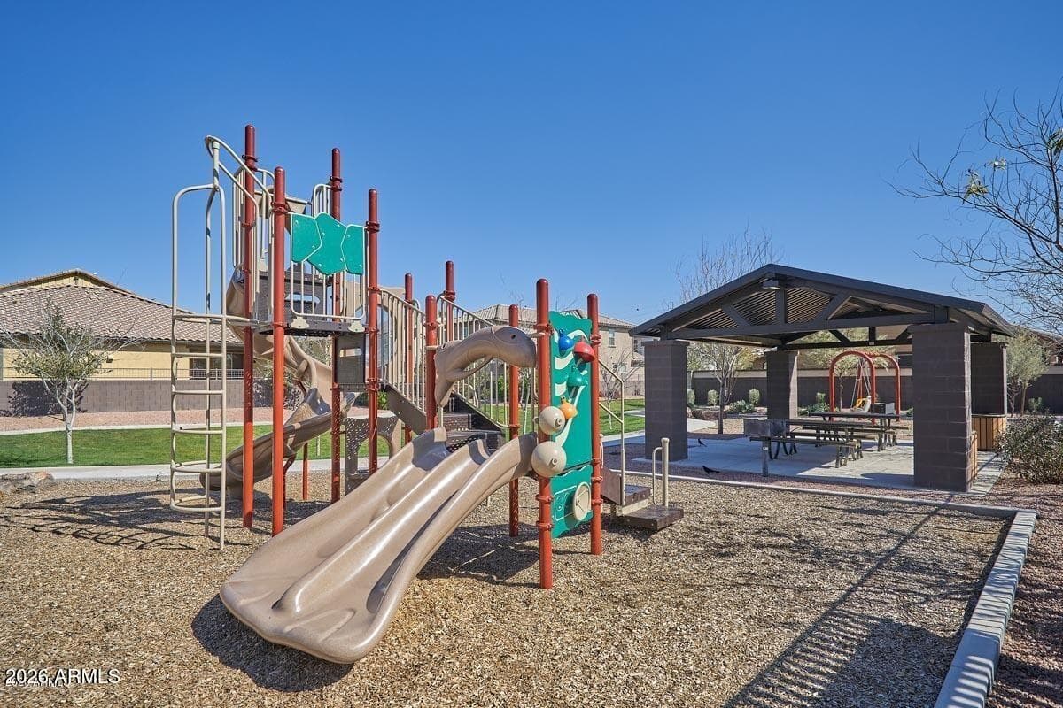214 E Bluejay Dr — photo 22
