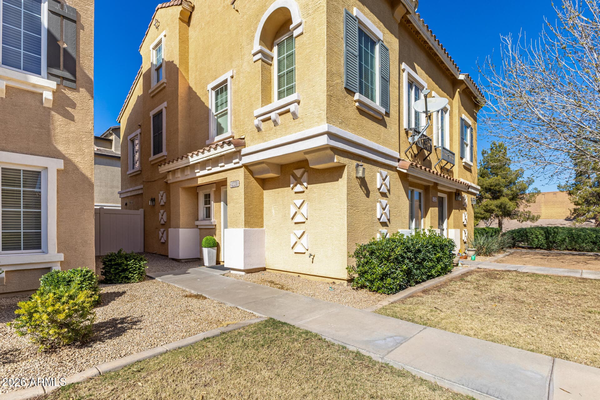 4330 E Jasper Dr — photo 1