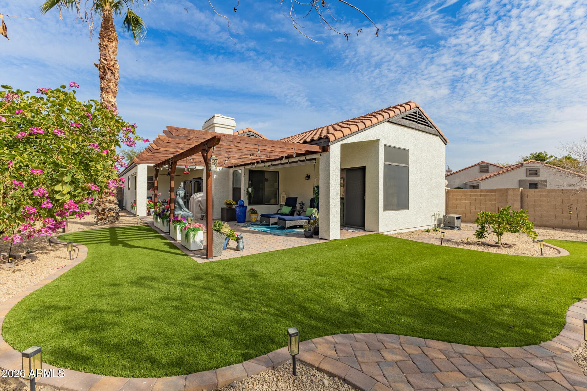 8629 W MAUI LN - Photo 3