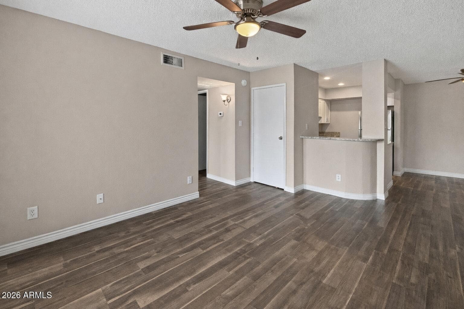 4410 N Longview Ave 208 — photo 2