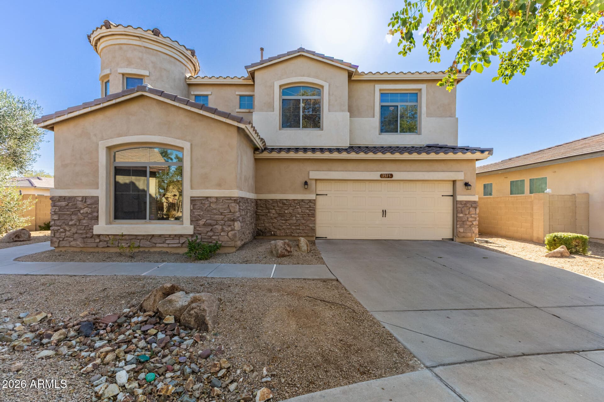 1515 E Apollo Rd — photo 1