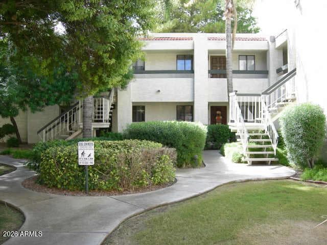 3119 W Cochise Dr 208 — photo 1
