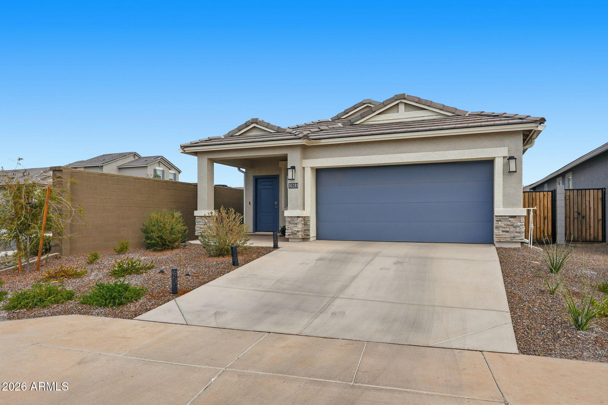 10281 S Corona Dr — photo 2