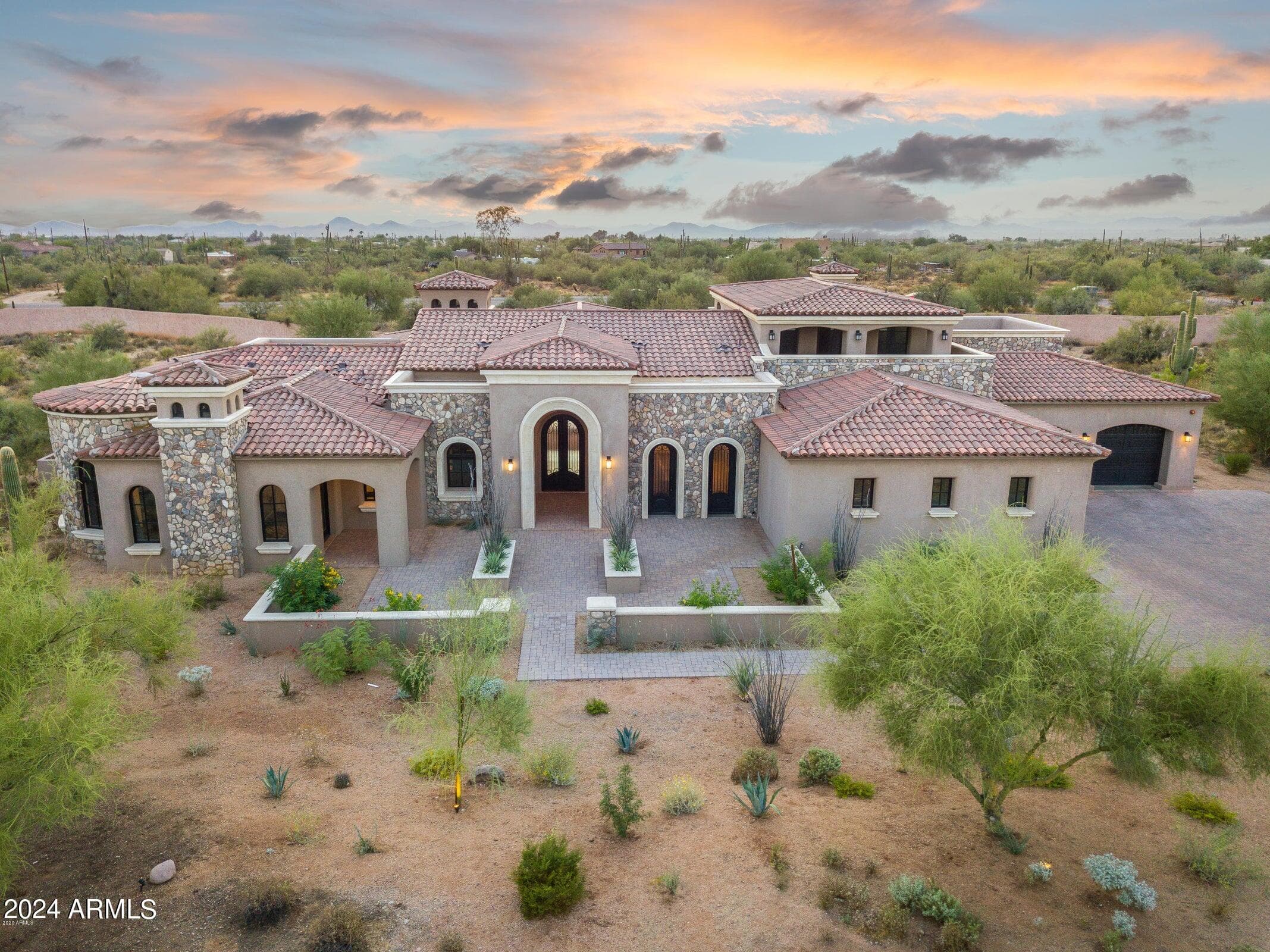 7254 E Sonoran Trail — photo 1