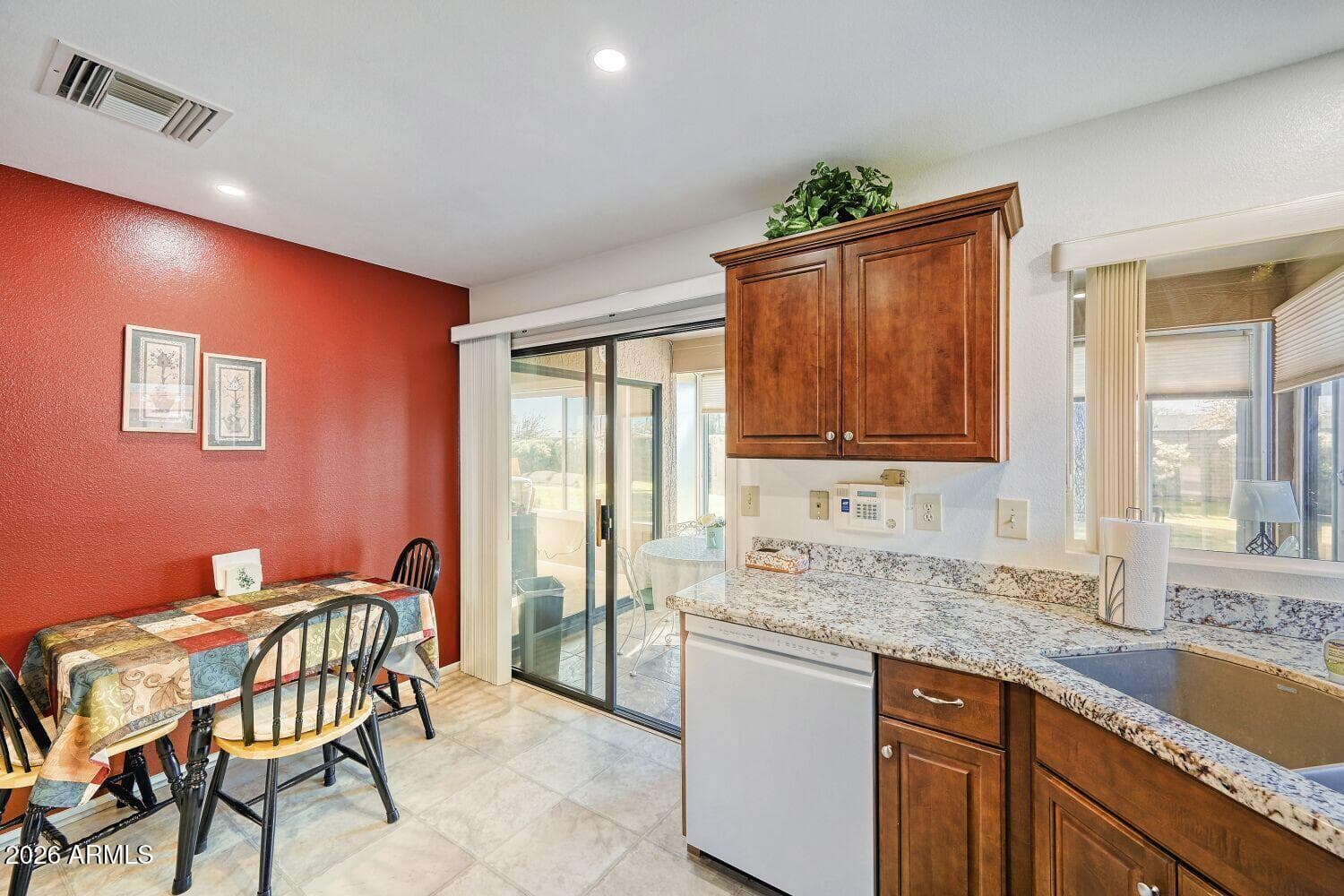 12915 W PEACH BLOSSOM DR - Photo 4