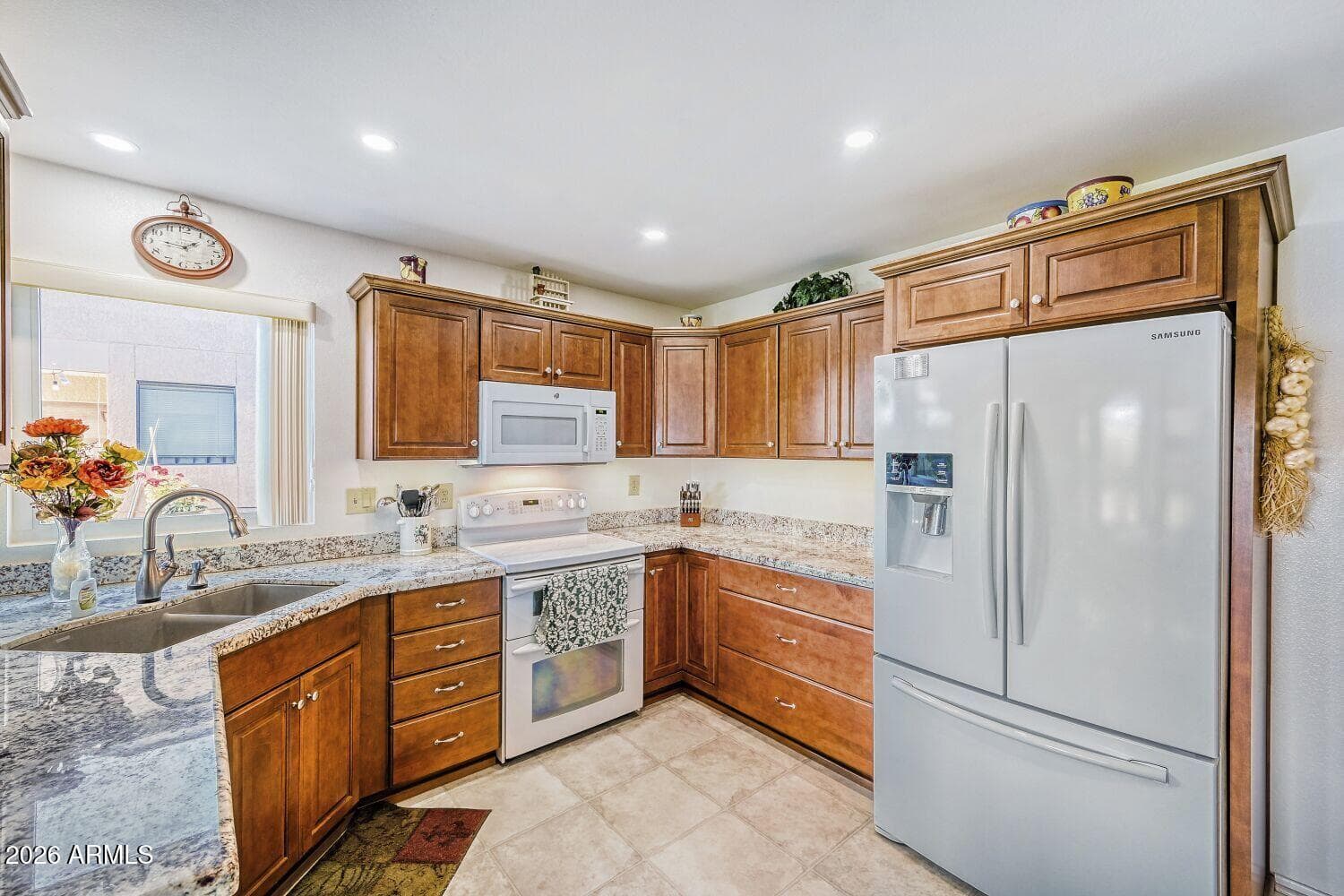 12915 W PEACH BLOSSOM DR - Photo 3