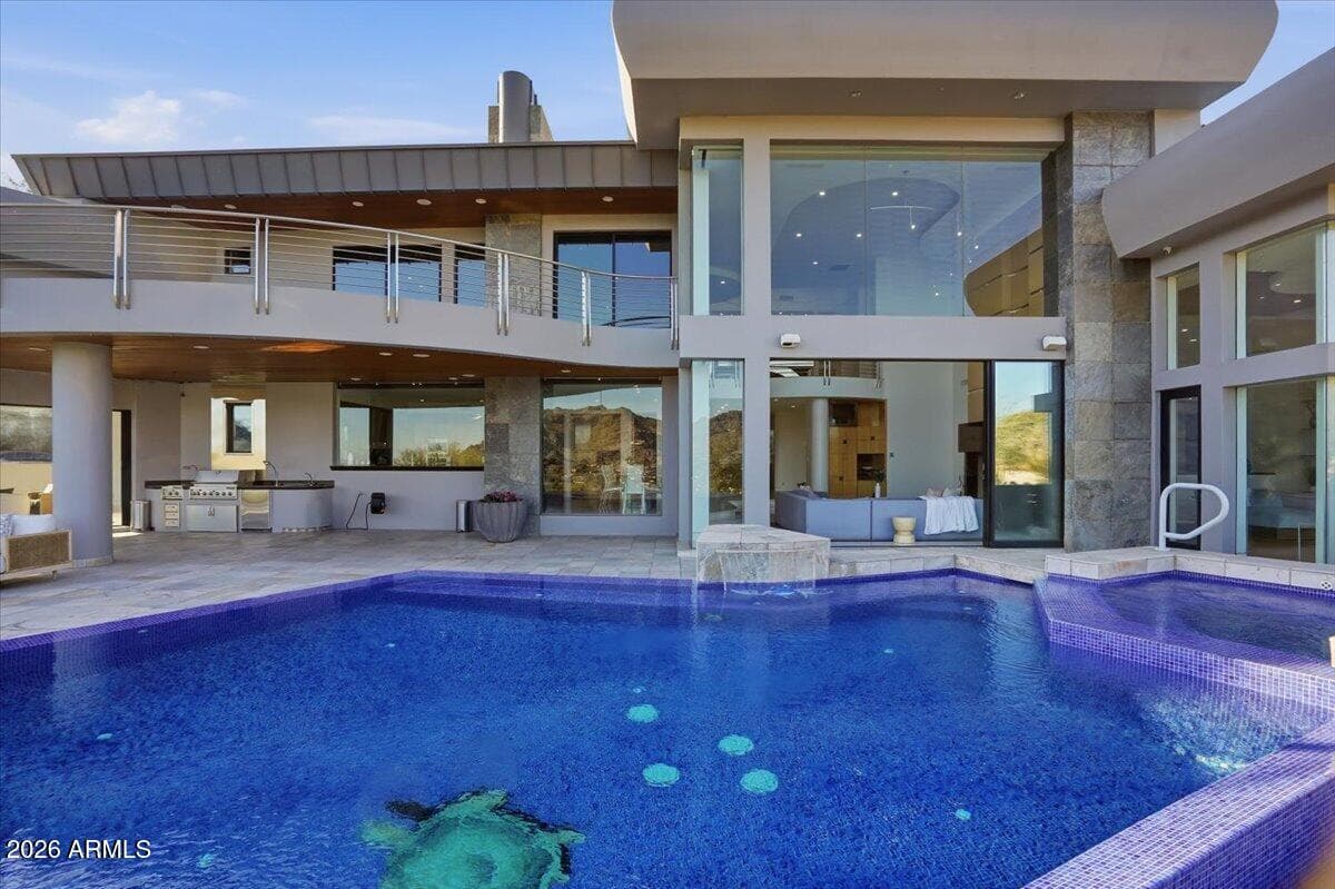 4550 E Foothill Dr — photo 2