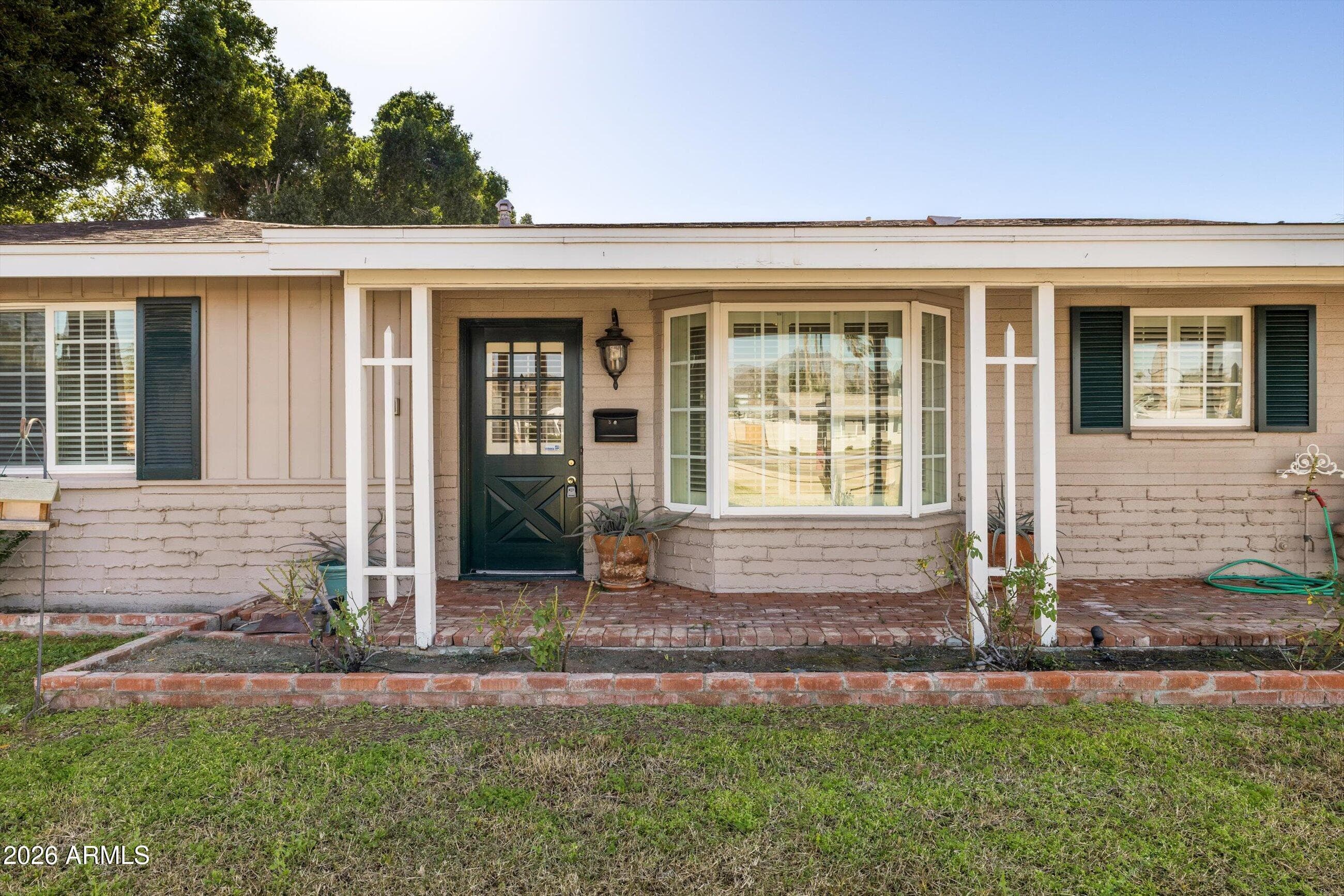 3421 E Camelback Rd — photo 2