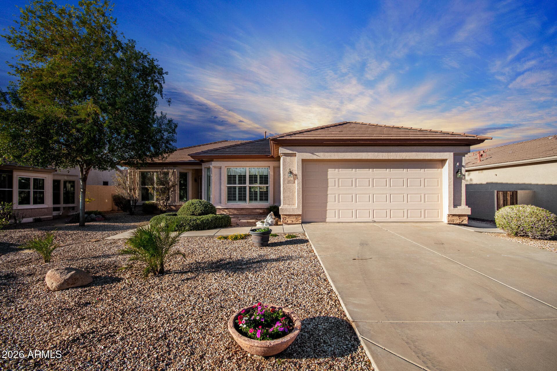 3828 E Peach Tree Dr — photo 2
