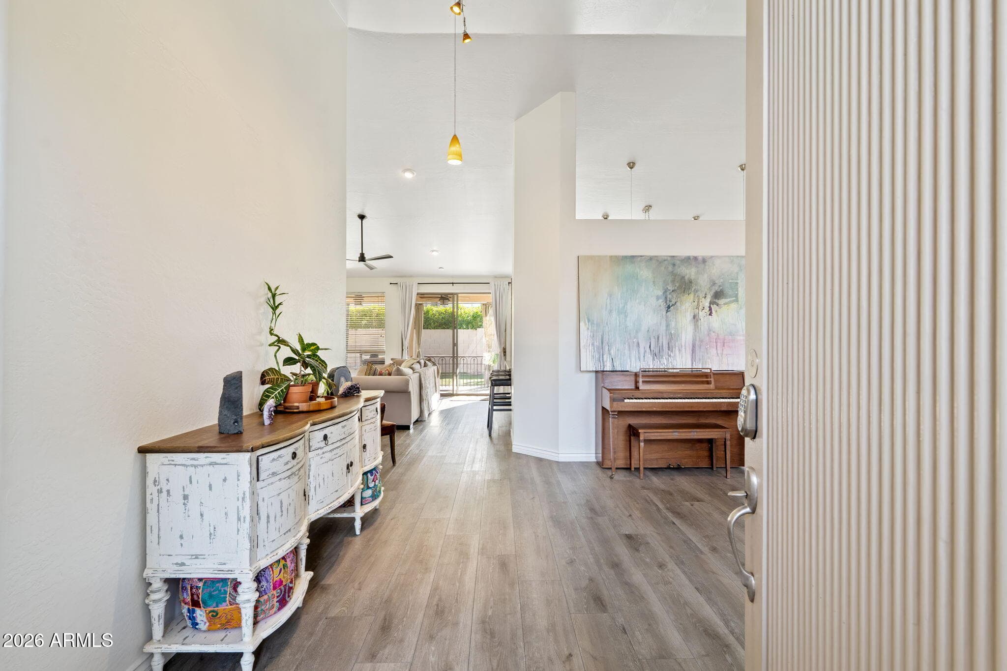 6419 E Paradise Ln — photo 1