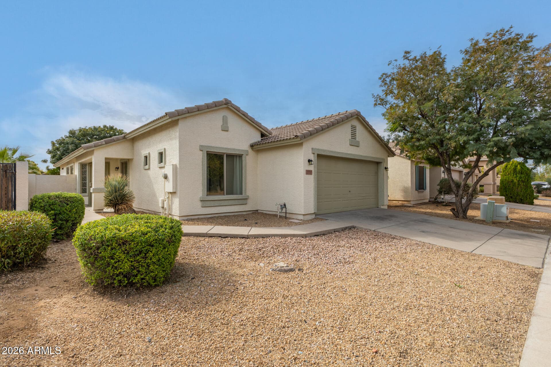 2737 E Catalina Ave — photo 1