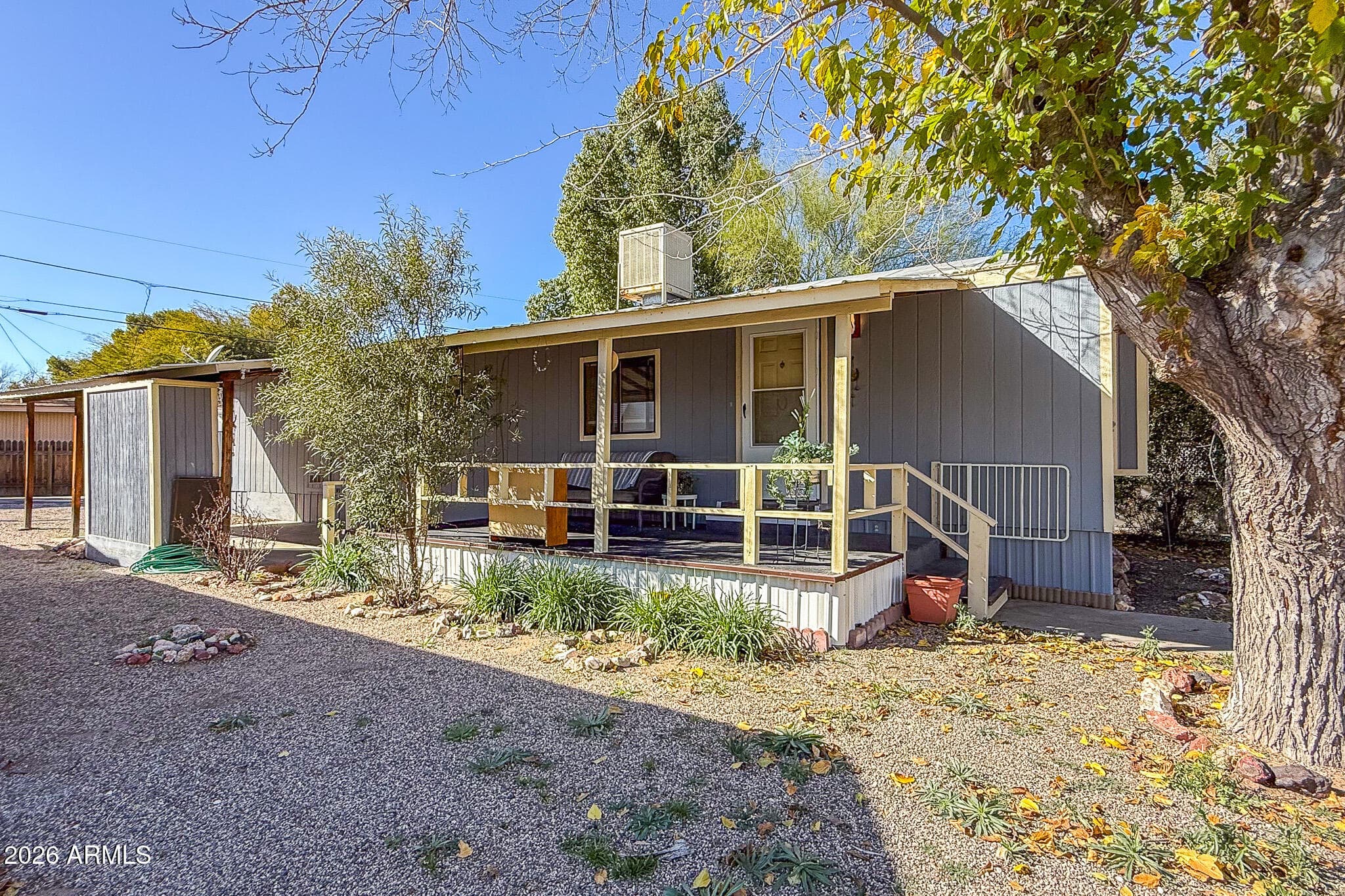 550 W Palm Dr 4 — photo 2