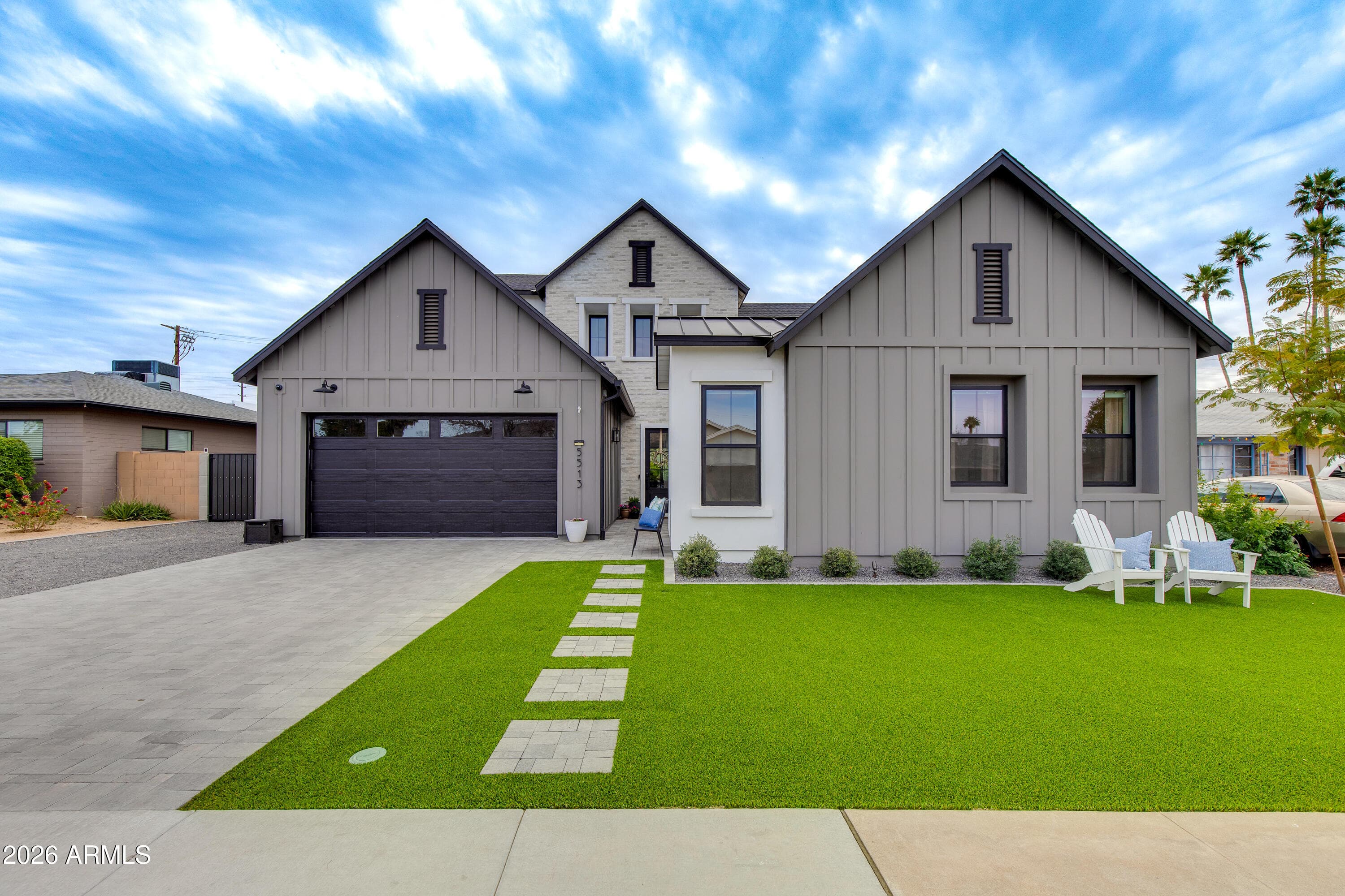 5513 E Verde Ln — photo 1
