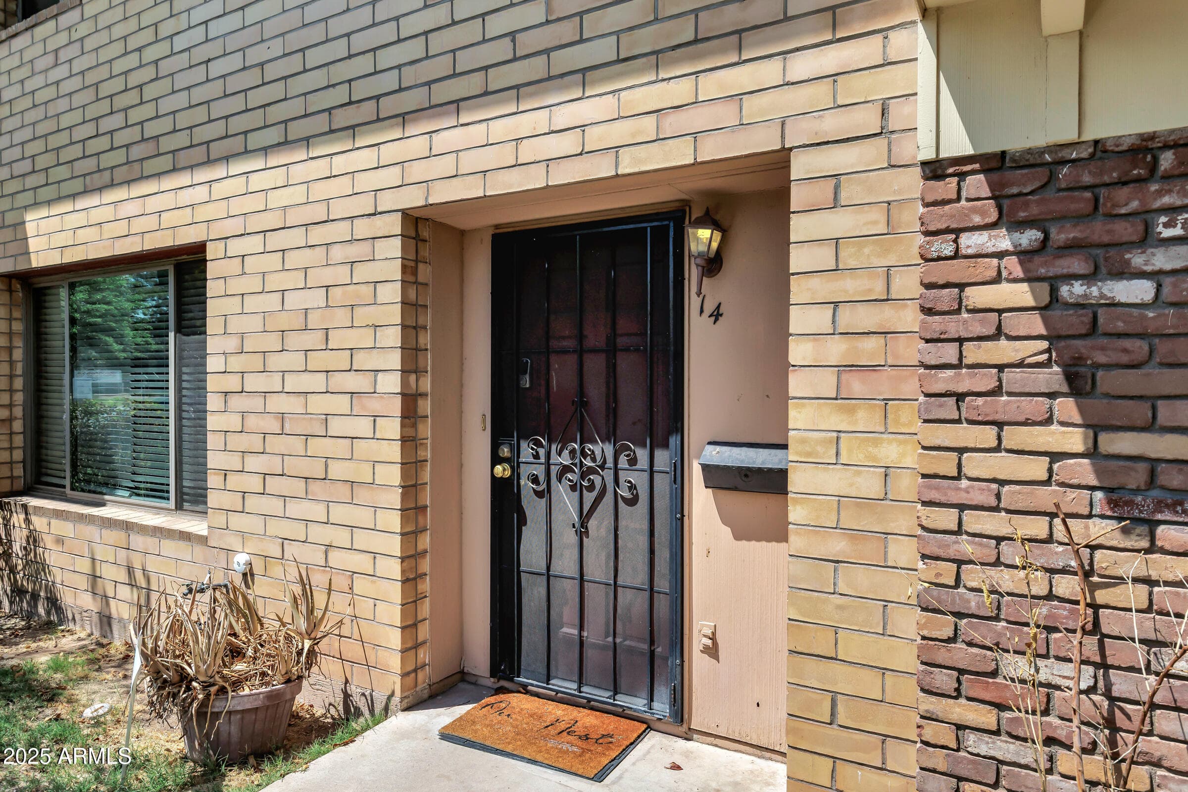14 E HERMOSA DR - Photo 4