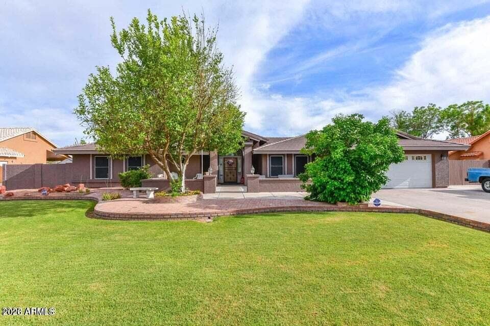 8621 W Via Montoya Dr — photo 1