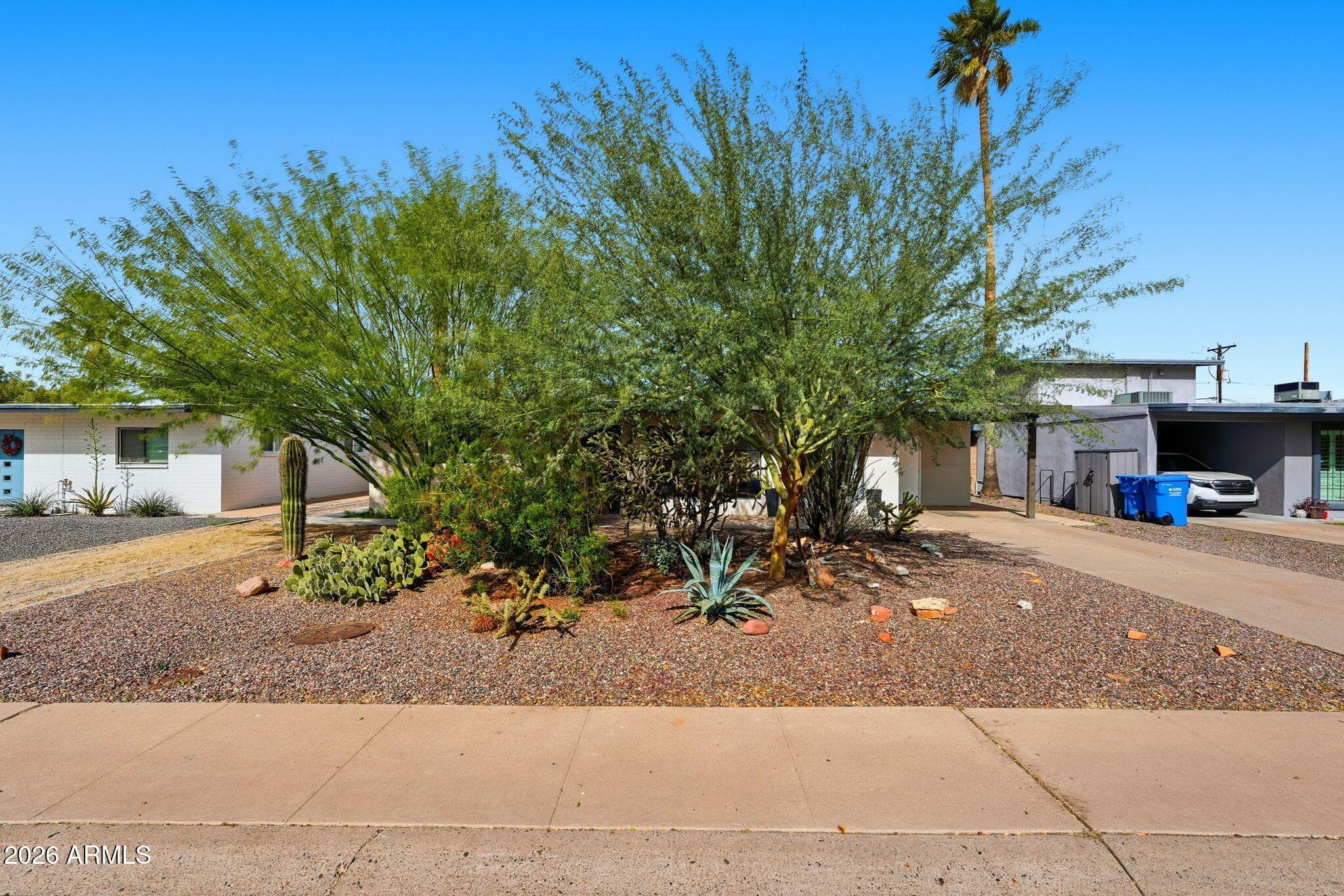 2326 E Mulberry Dr — photo 1