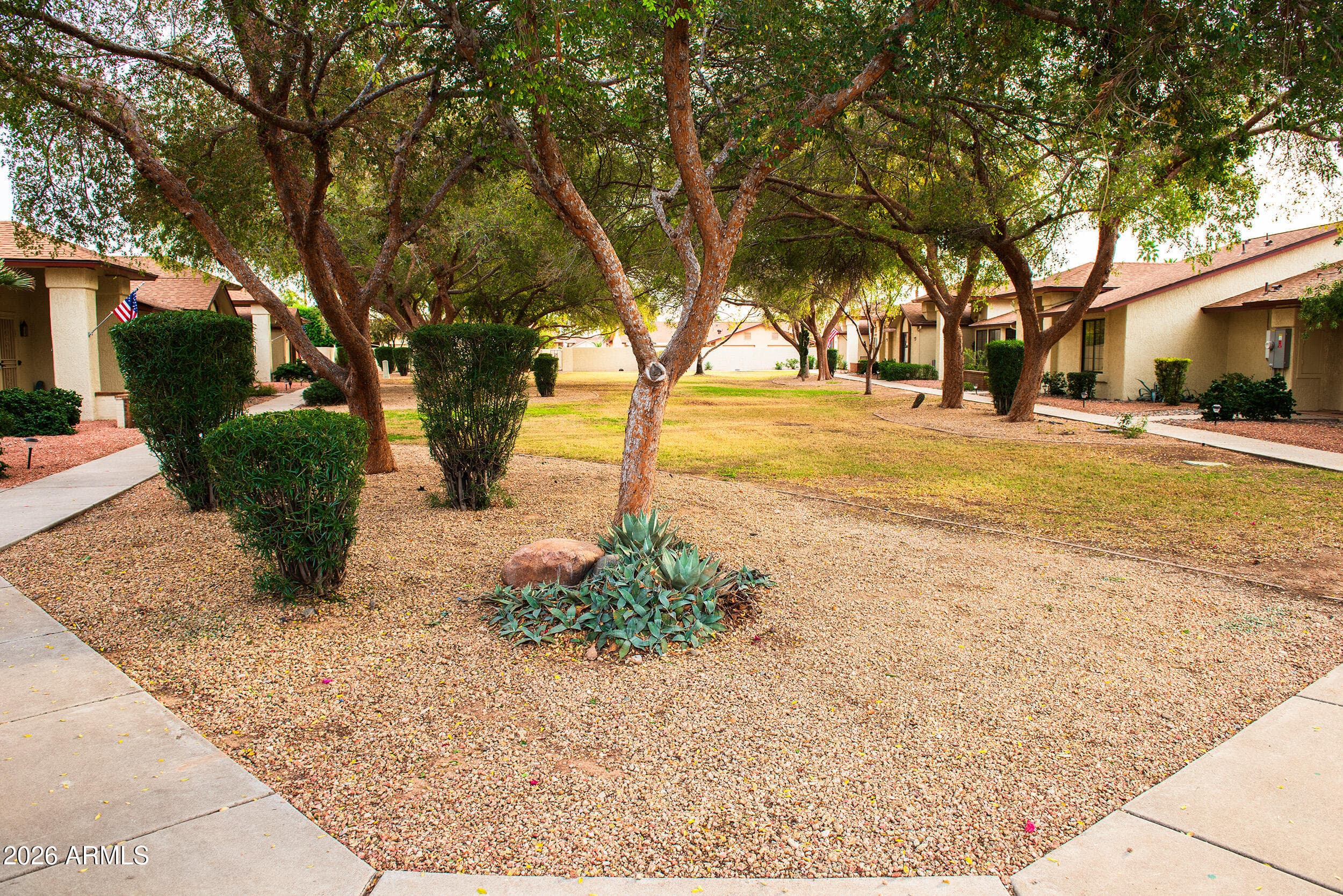 13655 W BOLERO DR - Photo 18
