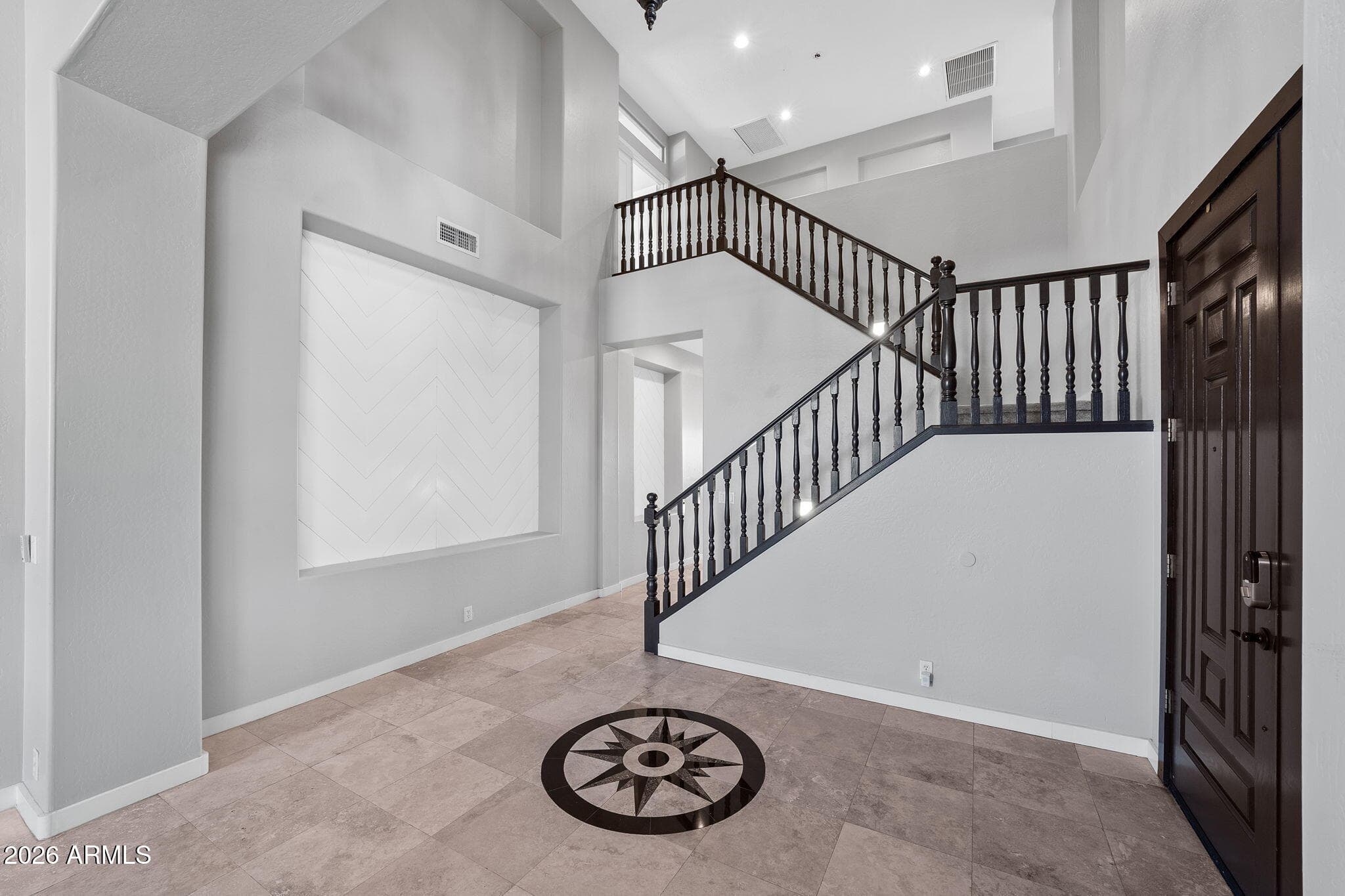 1449 N Los Alamos -- — photo 2