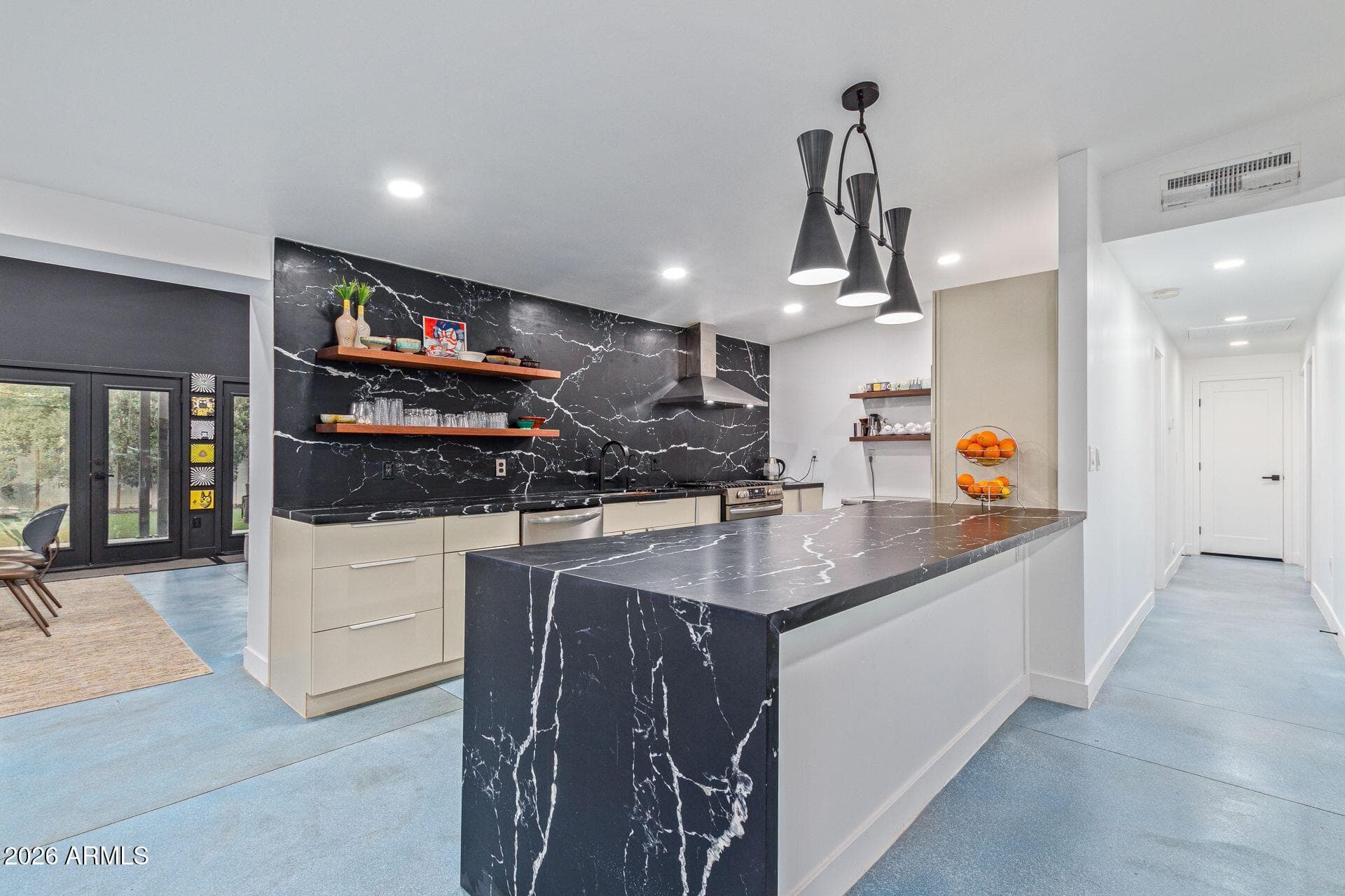 1417 W Glenn Dr — photo 2