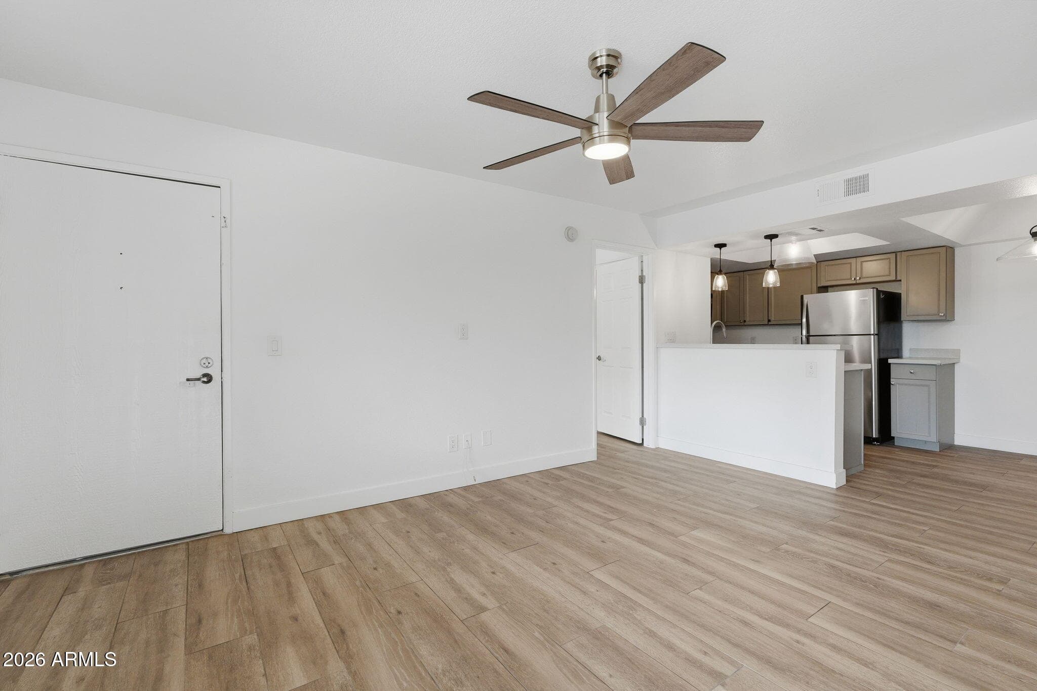 1720 E Thunderbird Rd 2020 — photo 2