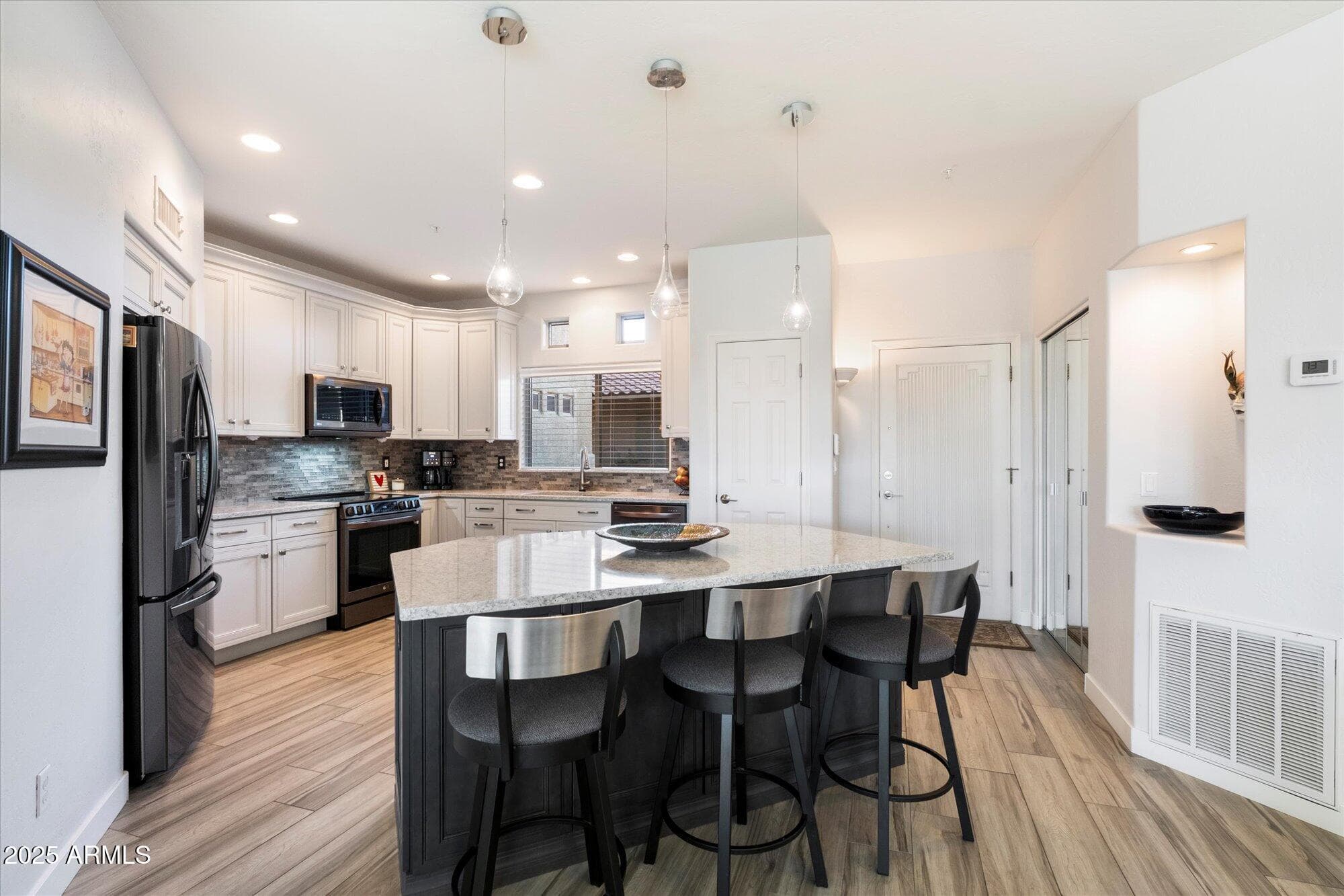 8880 E PARAISO DR - Photo 2