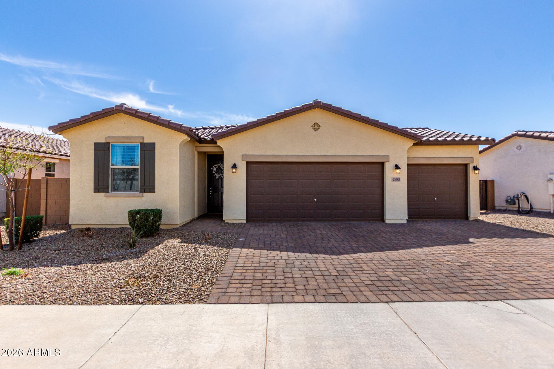 40385 W Haley Dr — photo 1