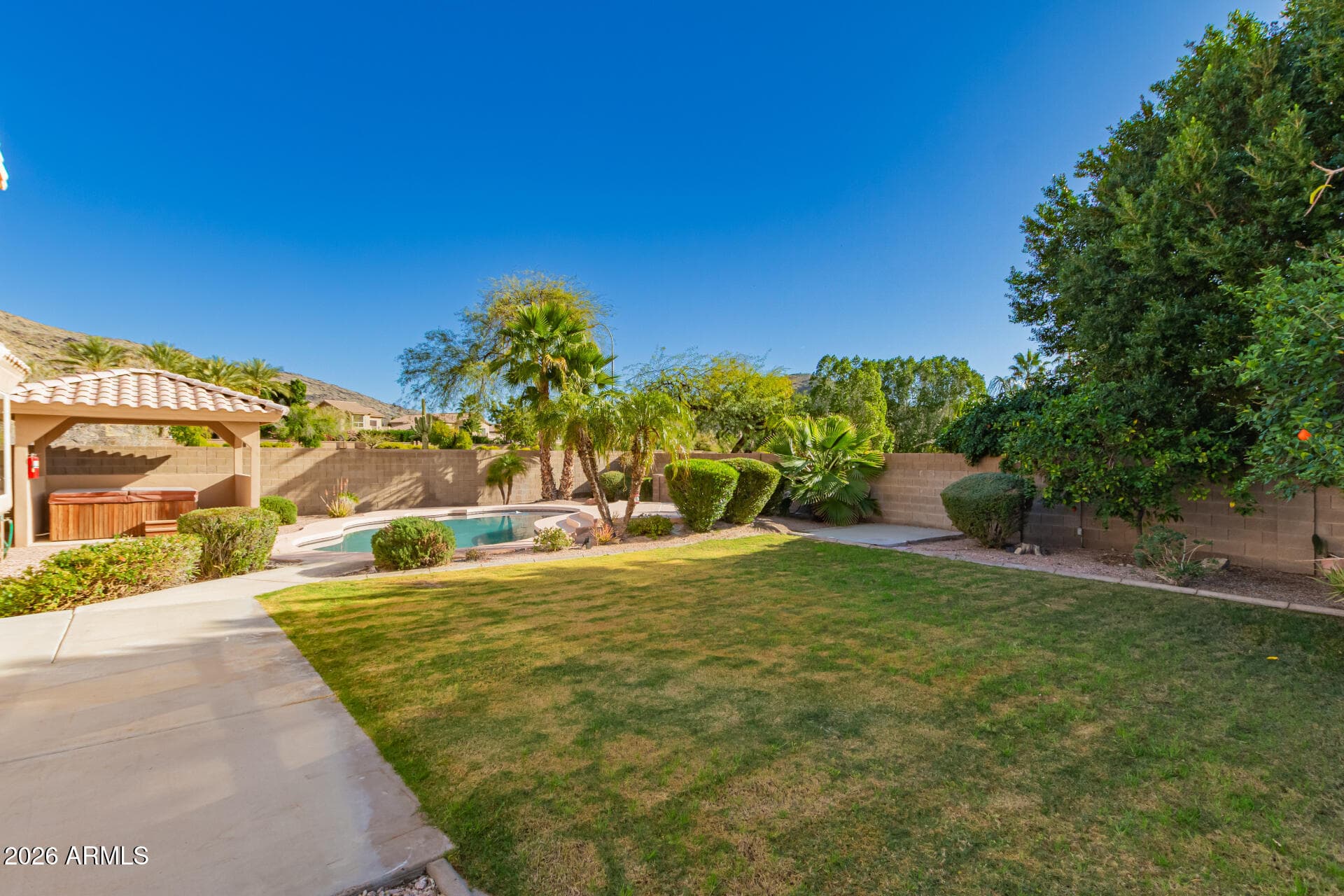 1219 E Granite View Dr — photo 38