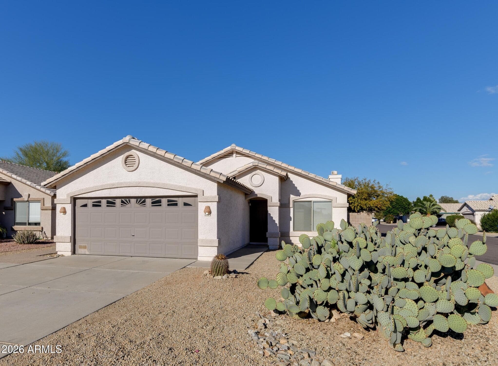 15904 W Lundberg St — photo 1