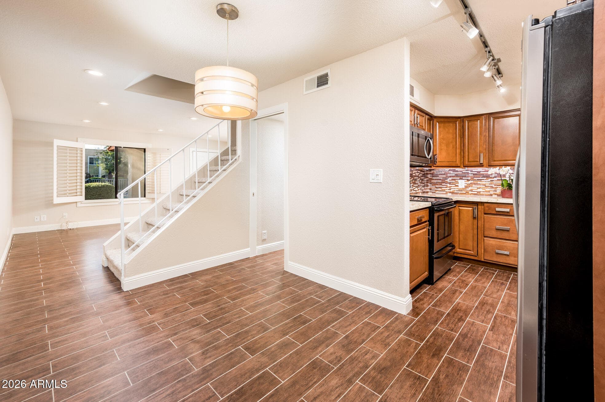 601 E Palo Verde Dr 8 — photo 1
