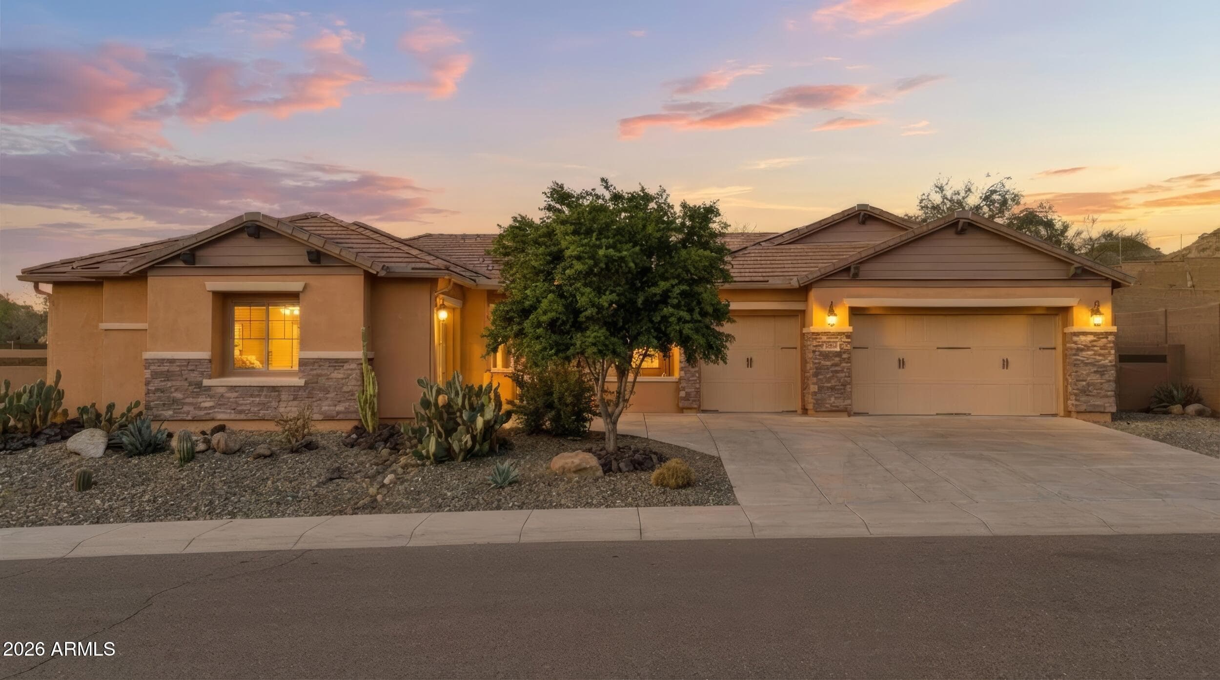 1732 W Gambit Trail — photo 1
