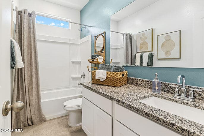38165 W Capri Ave — photo 2